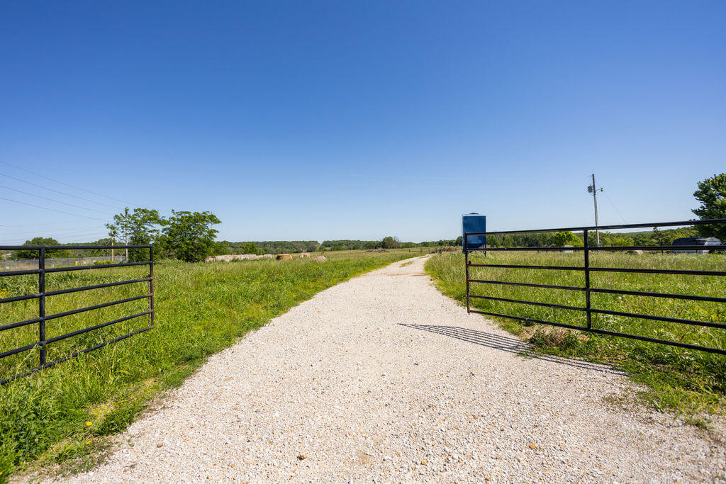 000 Highway B Tract B Property Photo 1