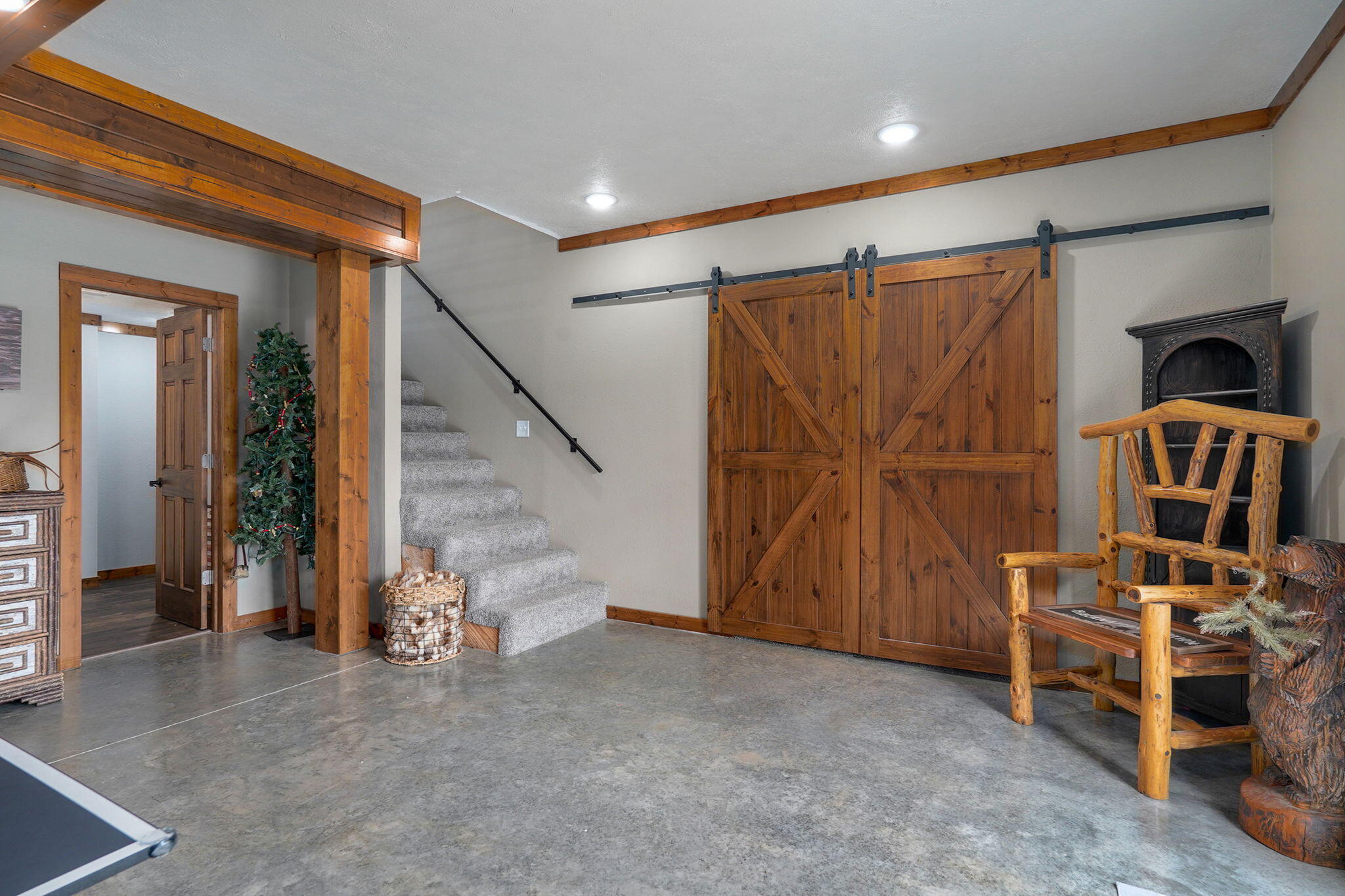 313 Lakefront Circle Property Photo 31