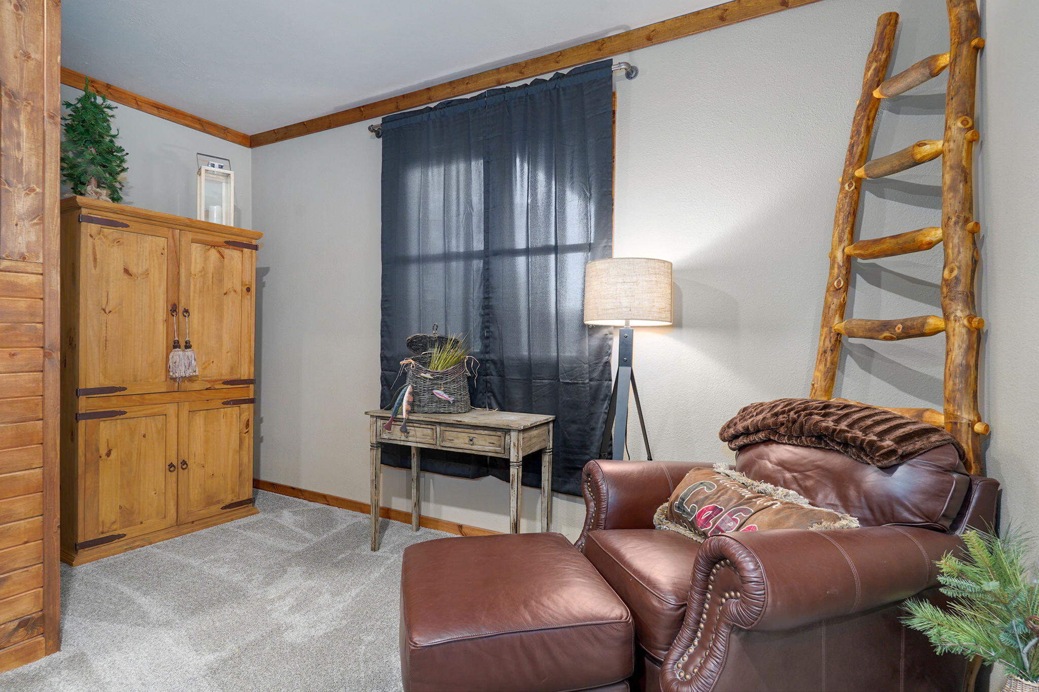 313 Lakefront Circle Property Photo 42