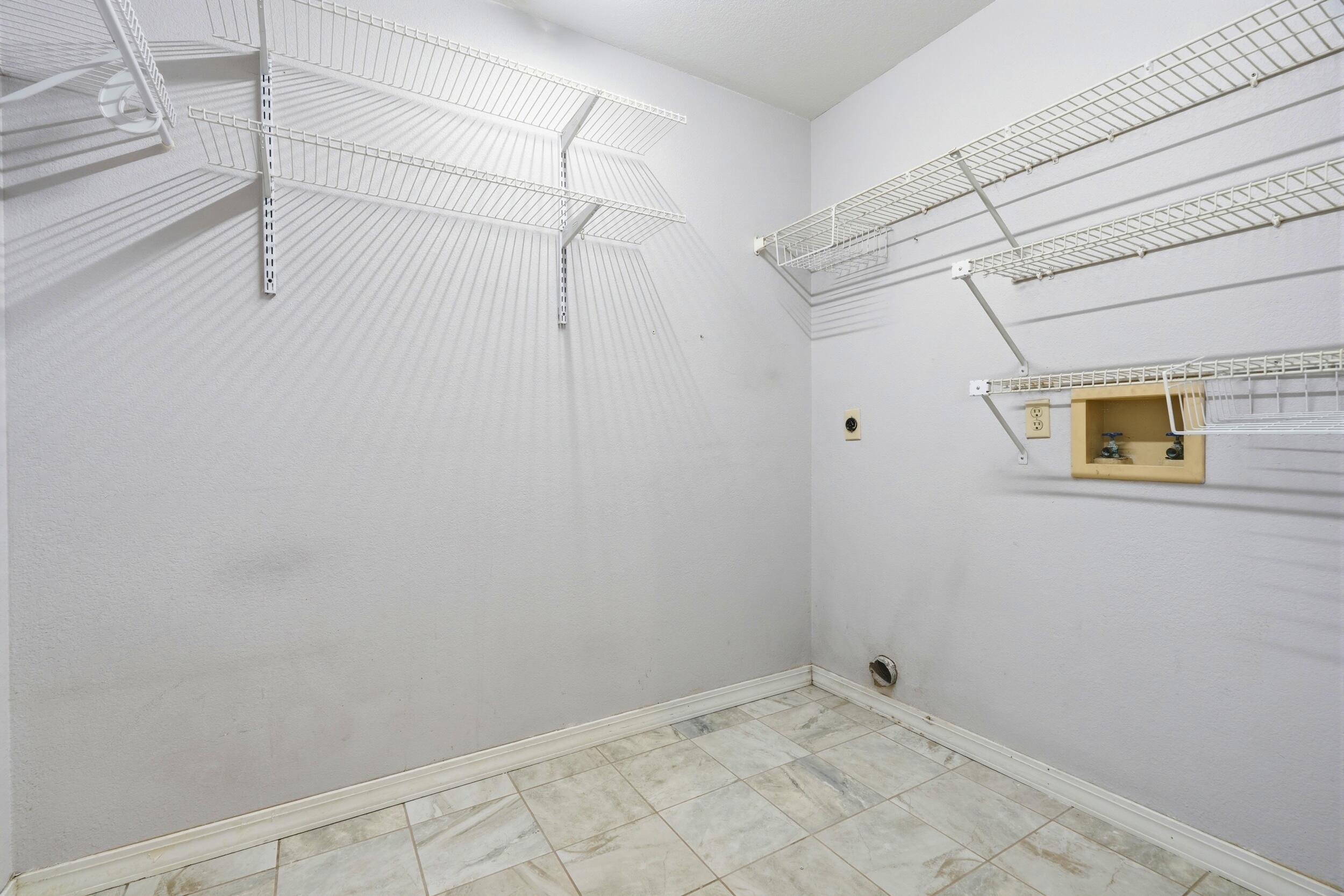 7820 Cozy Cove Road 4-20 Property Photo 23