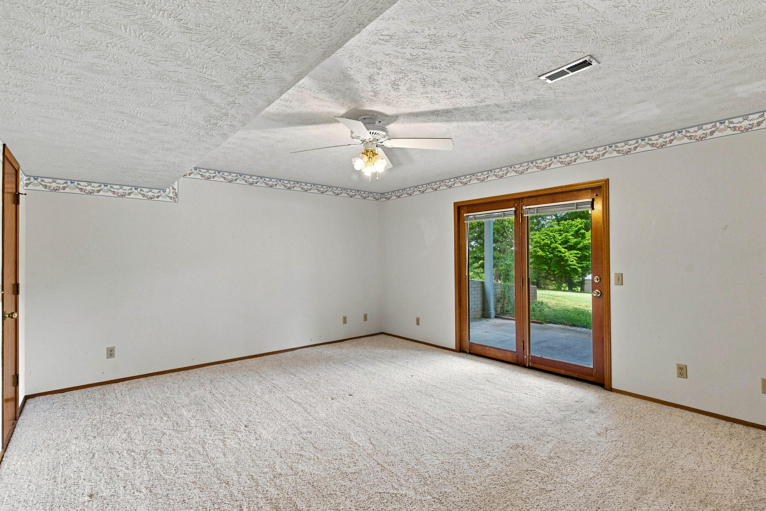 457 Nightcap Drive Property Photo 34