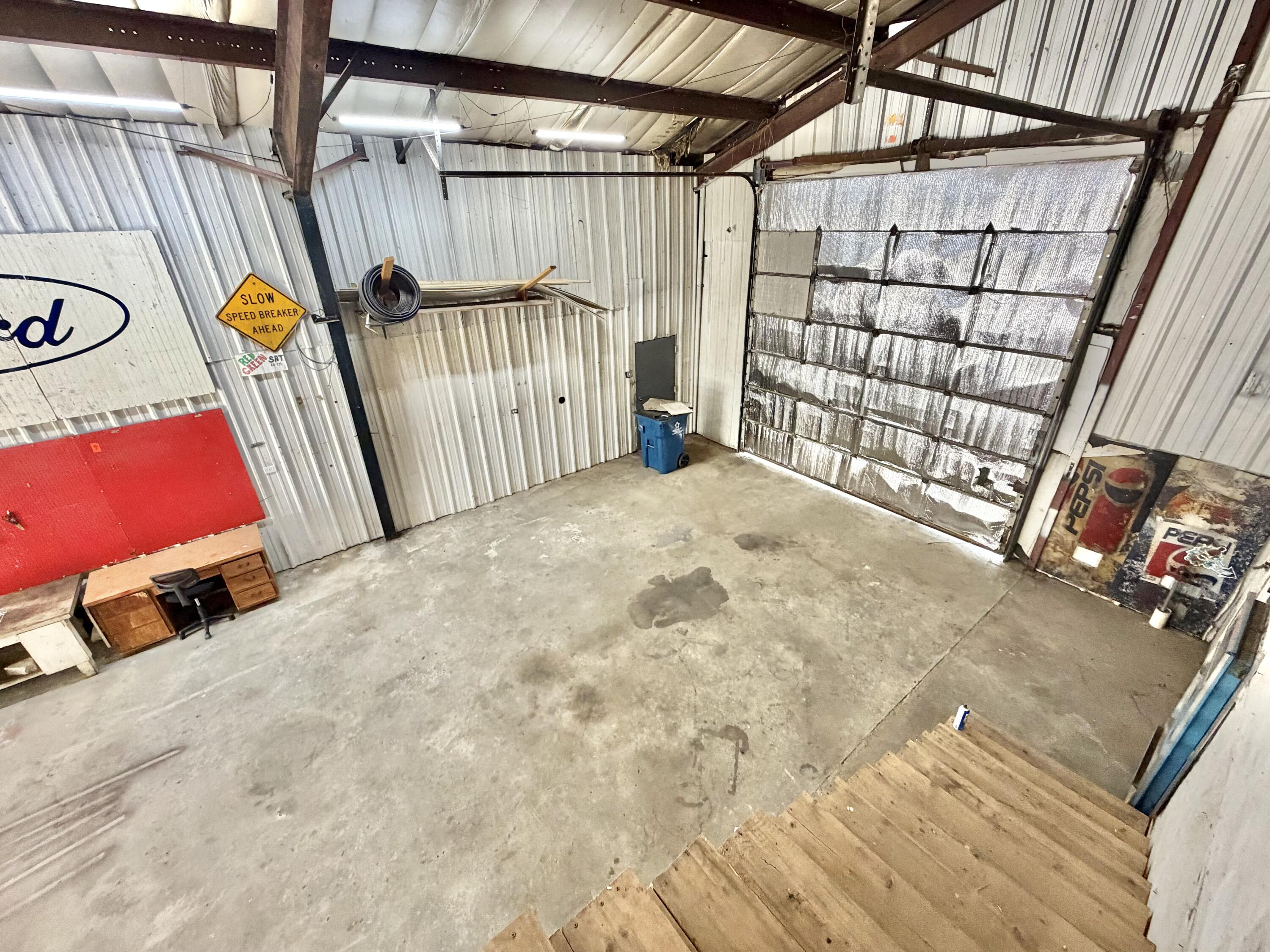 9741 Gateway Drive Property Photo 12