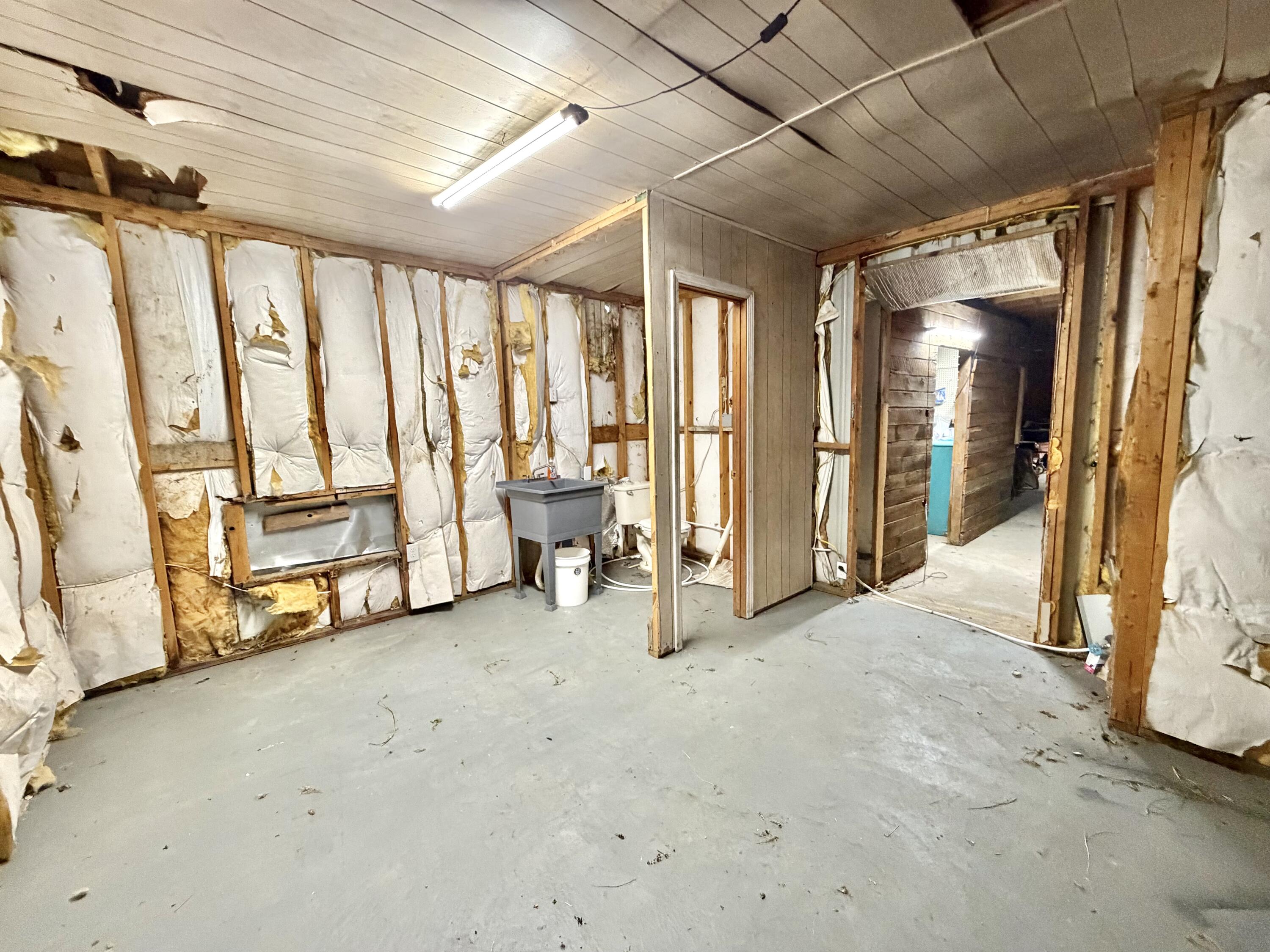 9741 Gateway Drive Property Photo 16