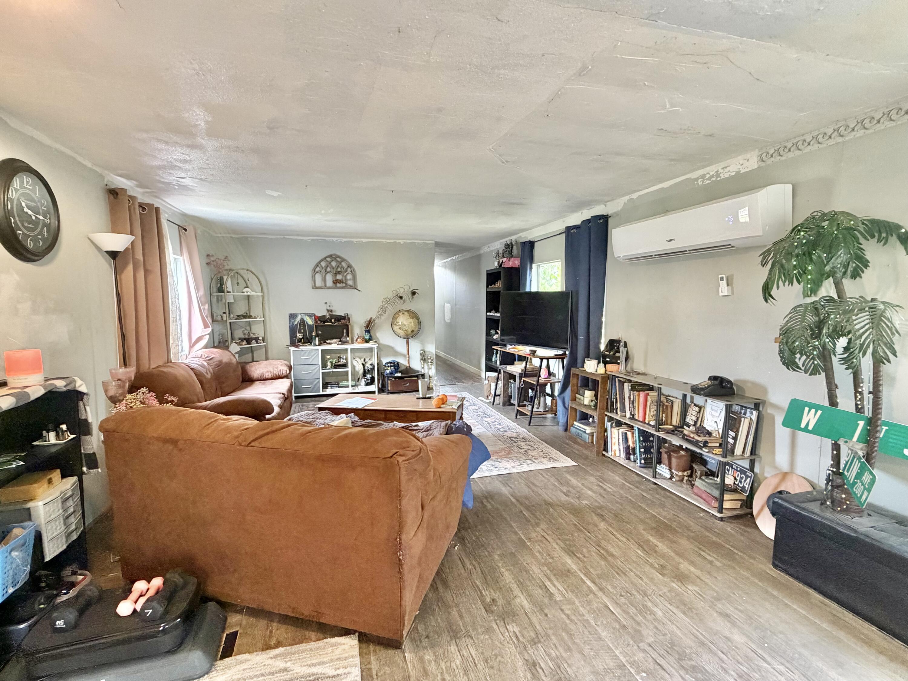 9741 Gateway Drive Property Photo 22