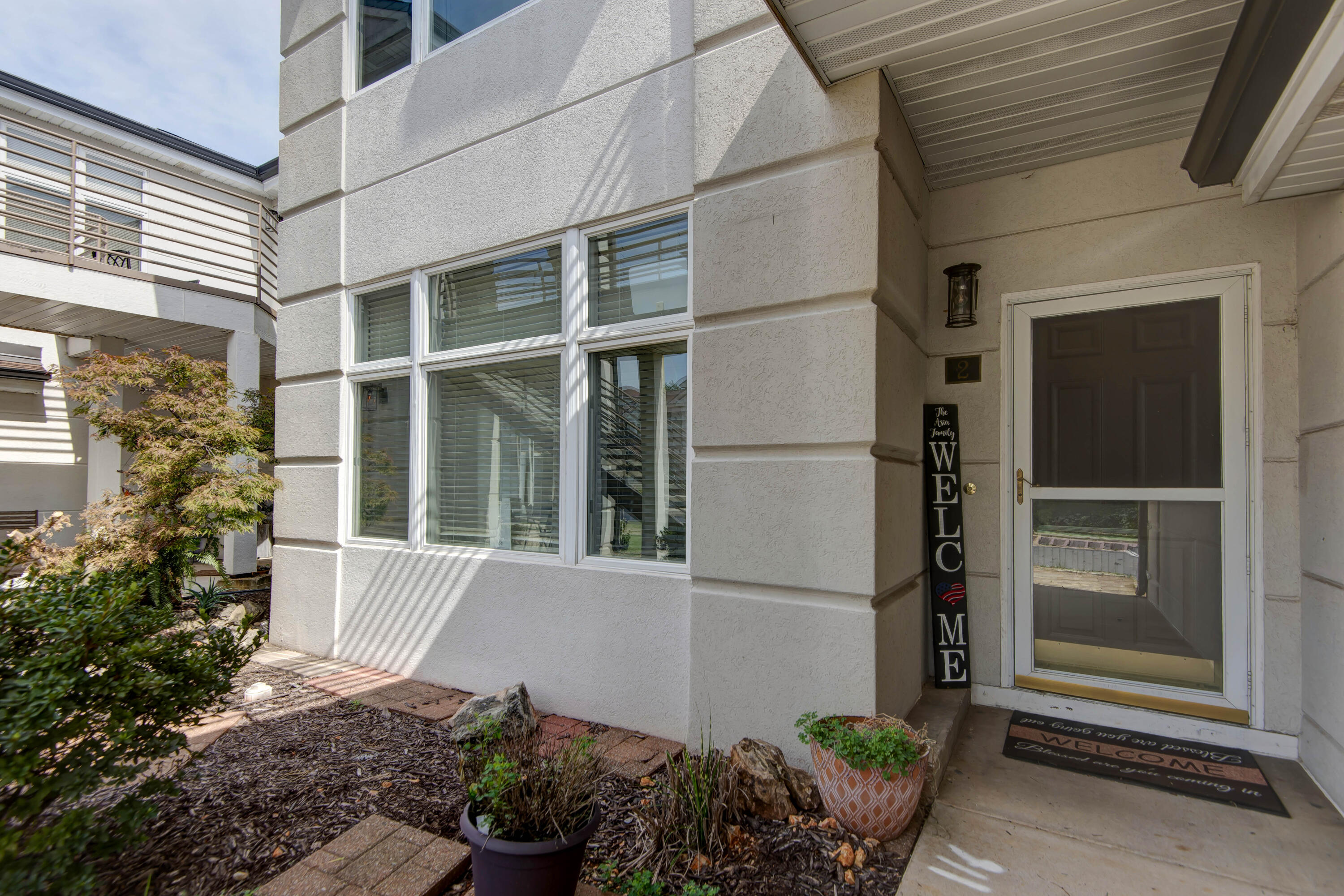 109 Oxford Drive 2 Property Photo 3