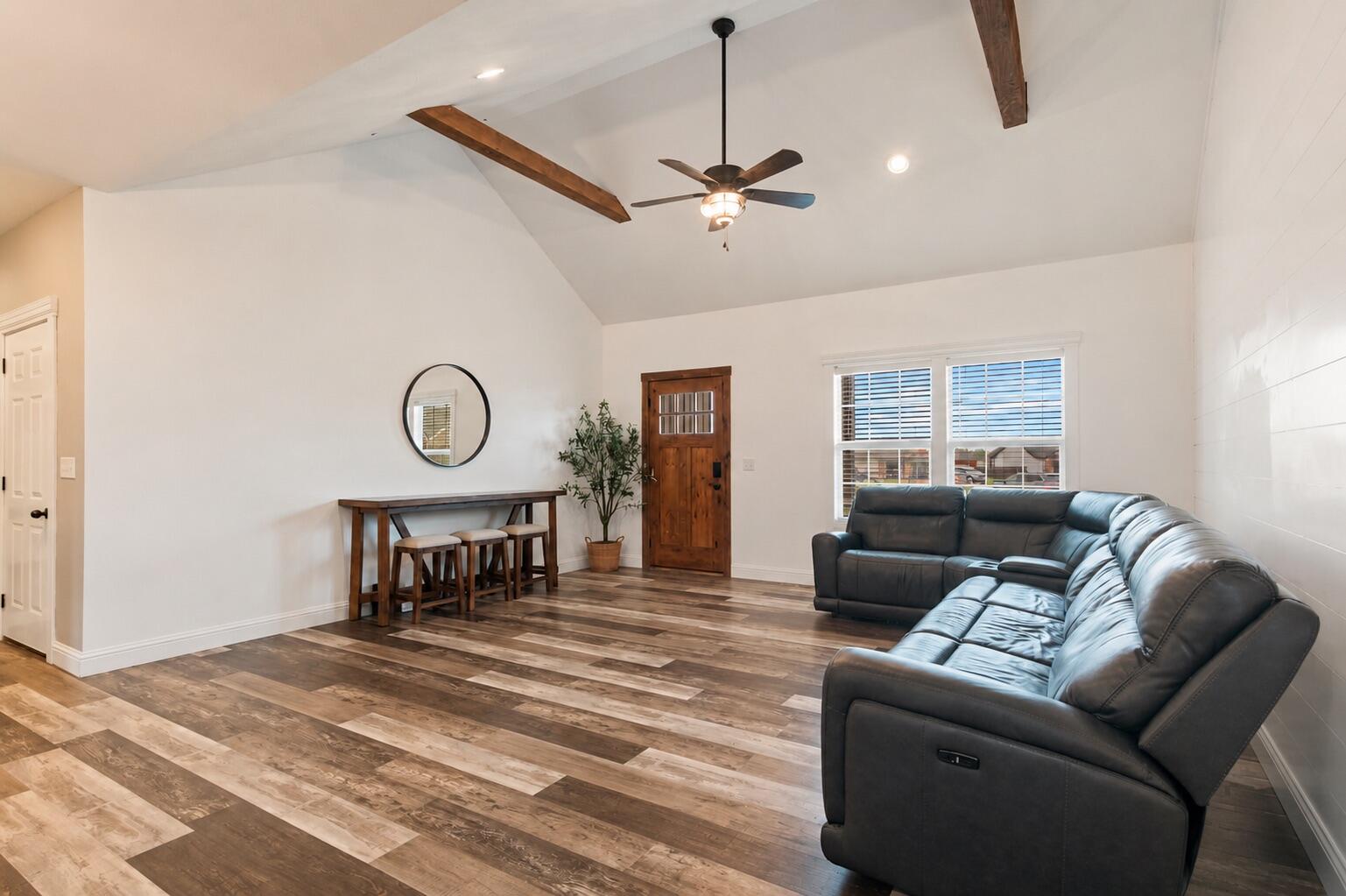 2390 South Sedona Court Property Photo 7