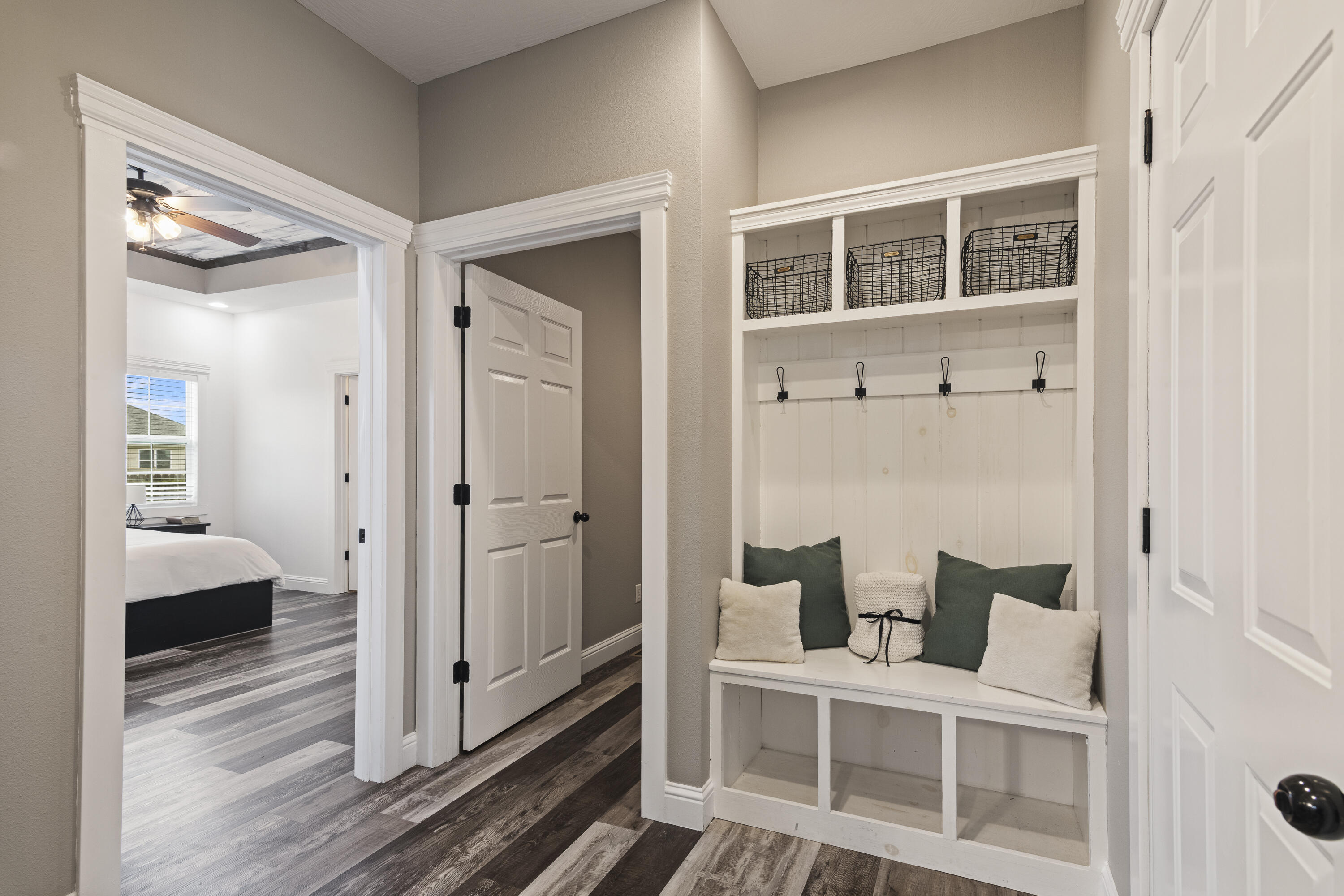 2390 South Sedona Court Property Photo 14