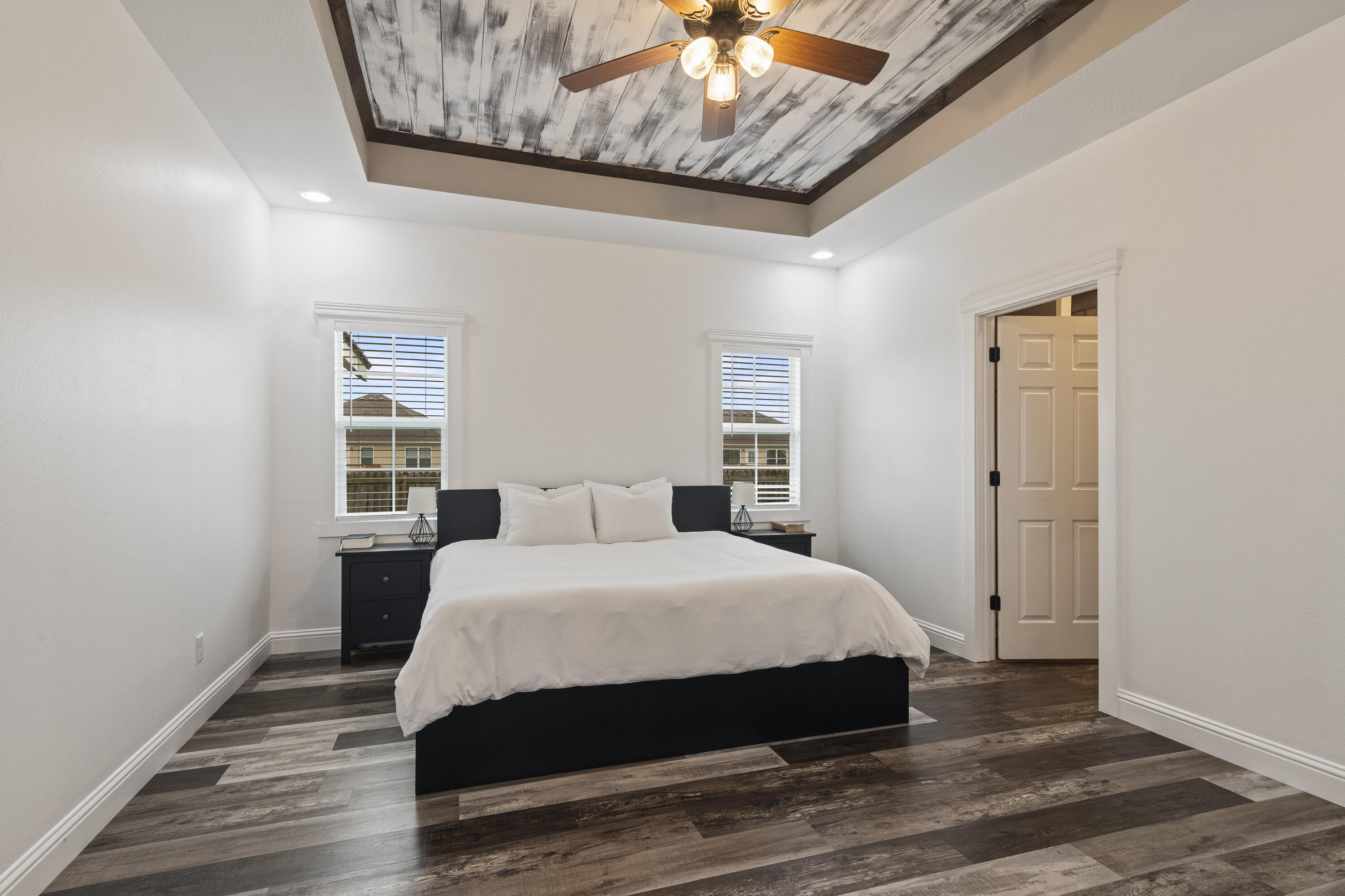 2390 South Sedona Court Property Photo 16