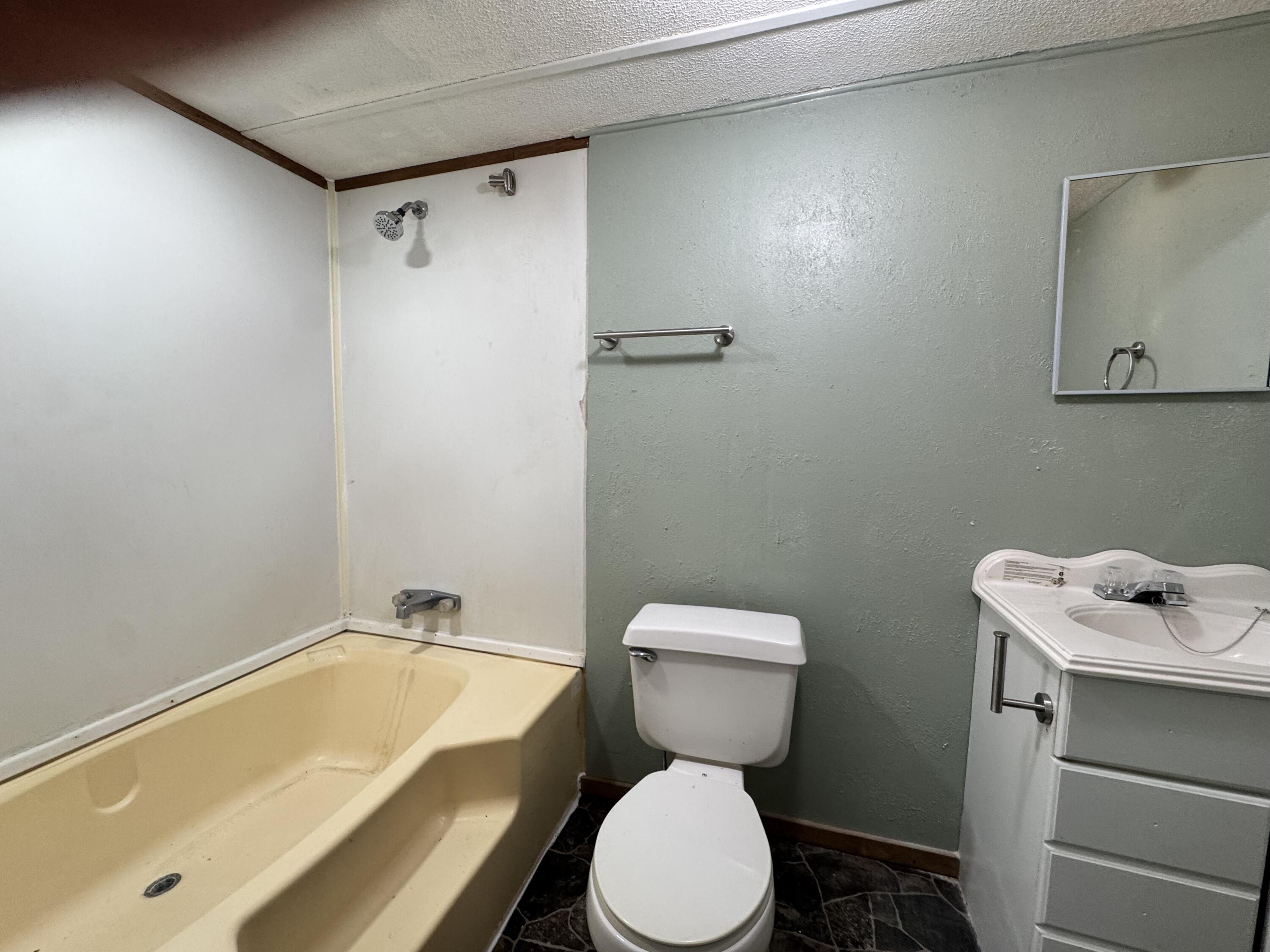 37 Clear Brook Lane Property Photo 13