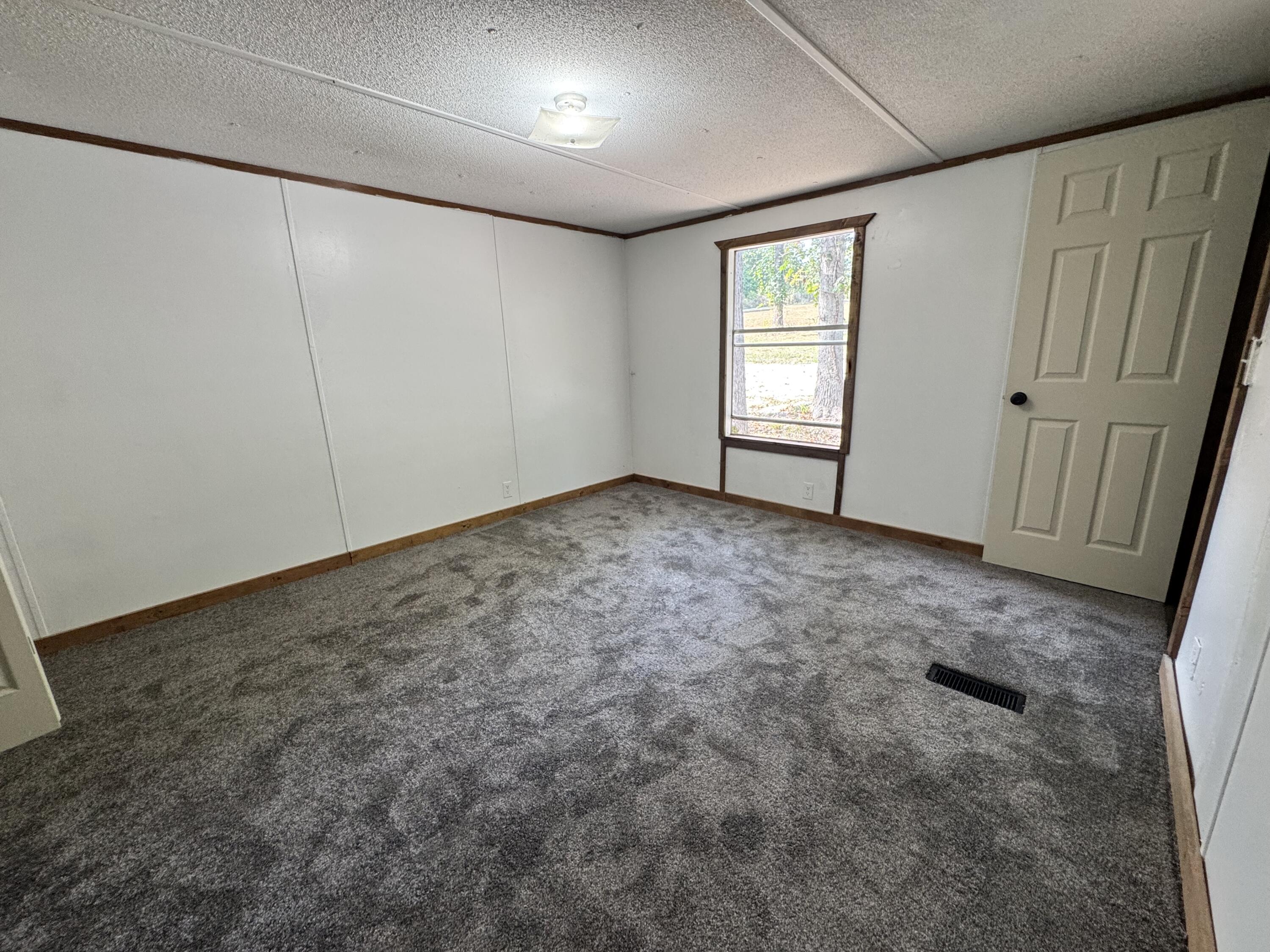 37 Clear Brook Lane Property Photo 15