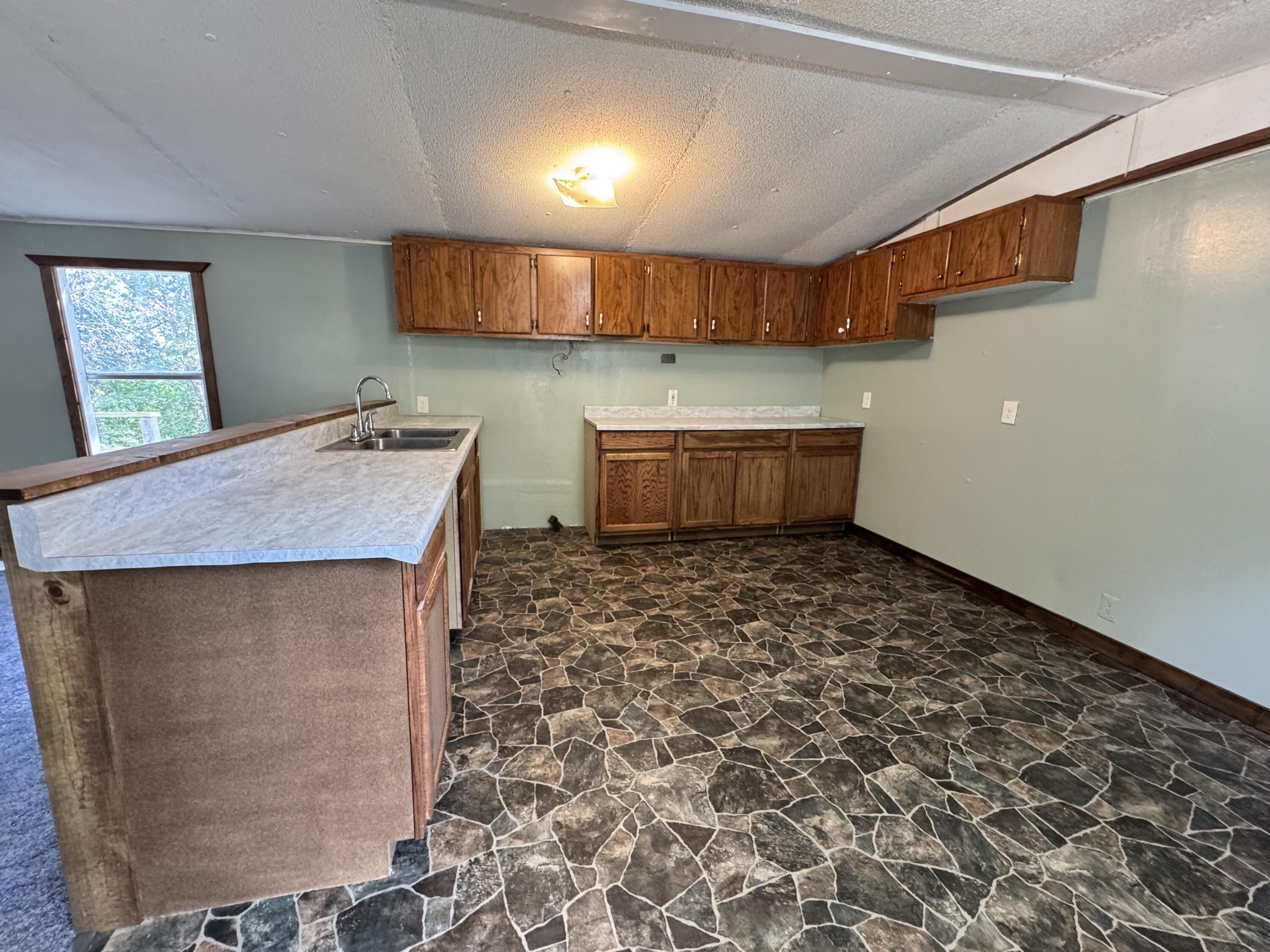 37 Clear Brook Lane Property Photo 22