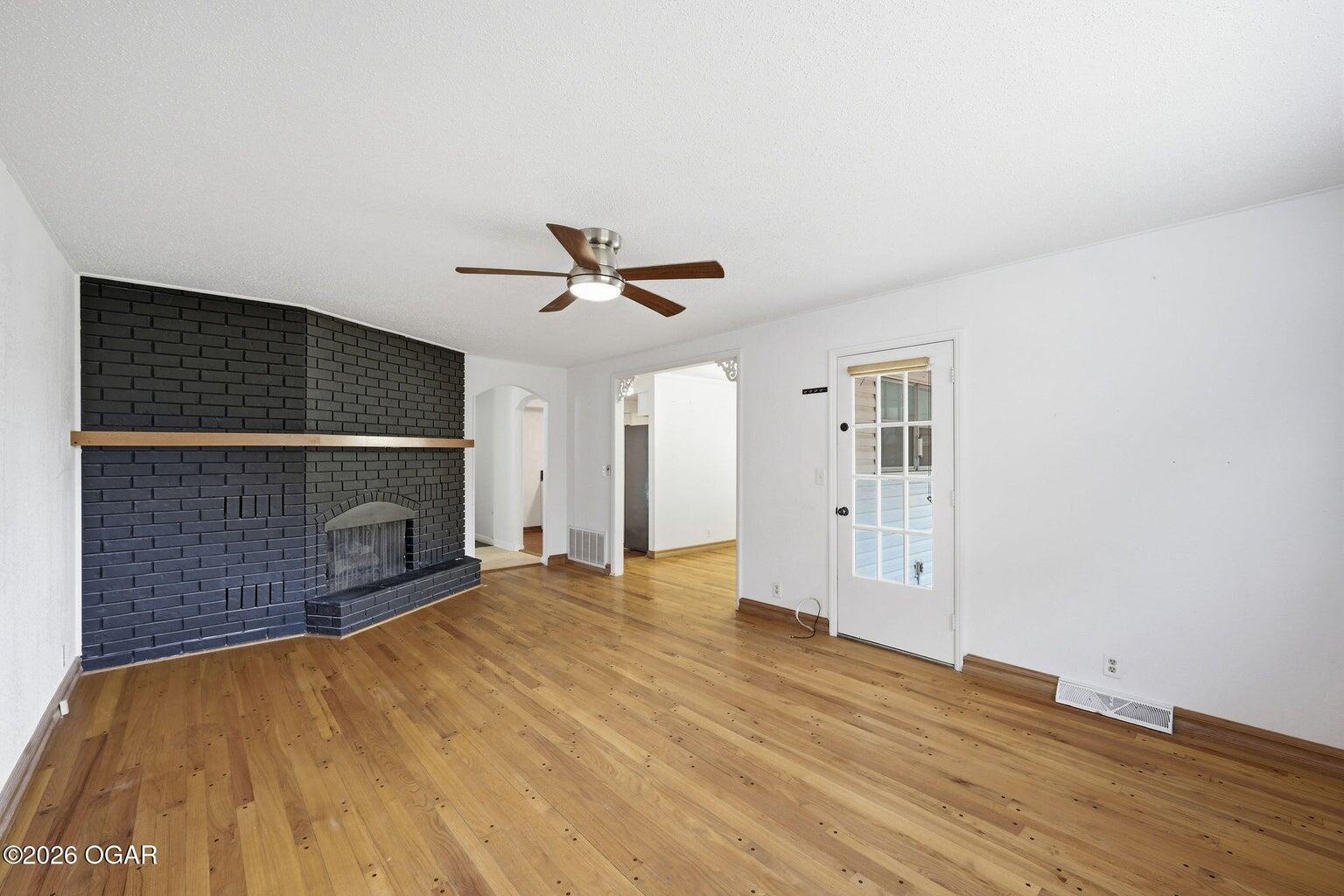 2905 South Illinois Avenue Property Photo 9