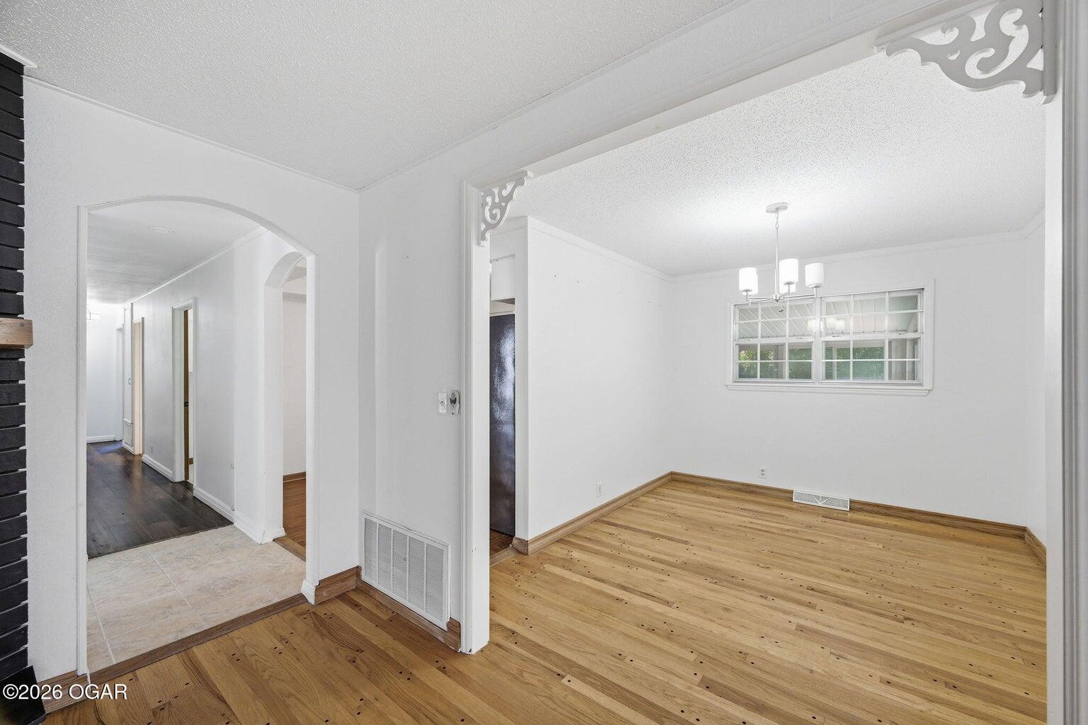2905 South Illinois Avenue Property Photo 11