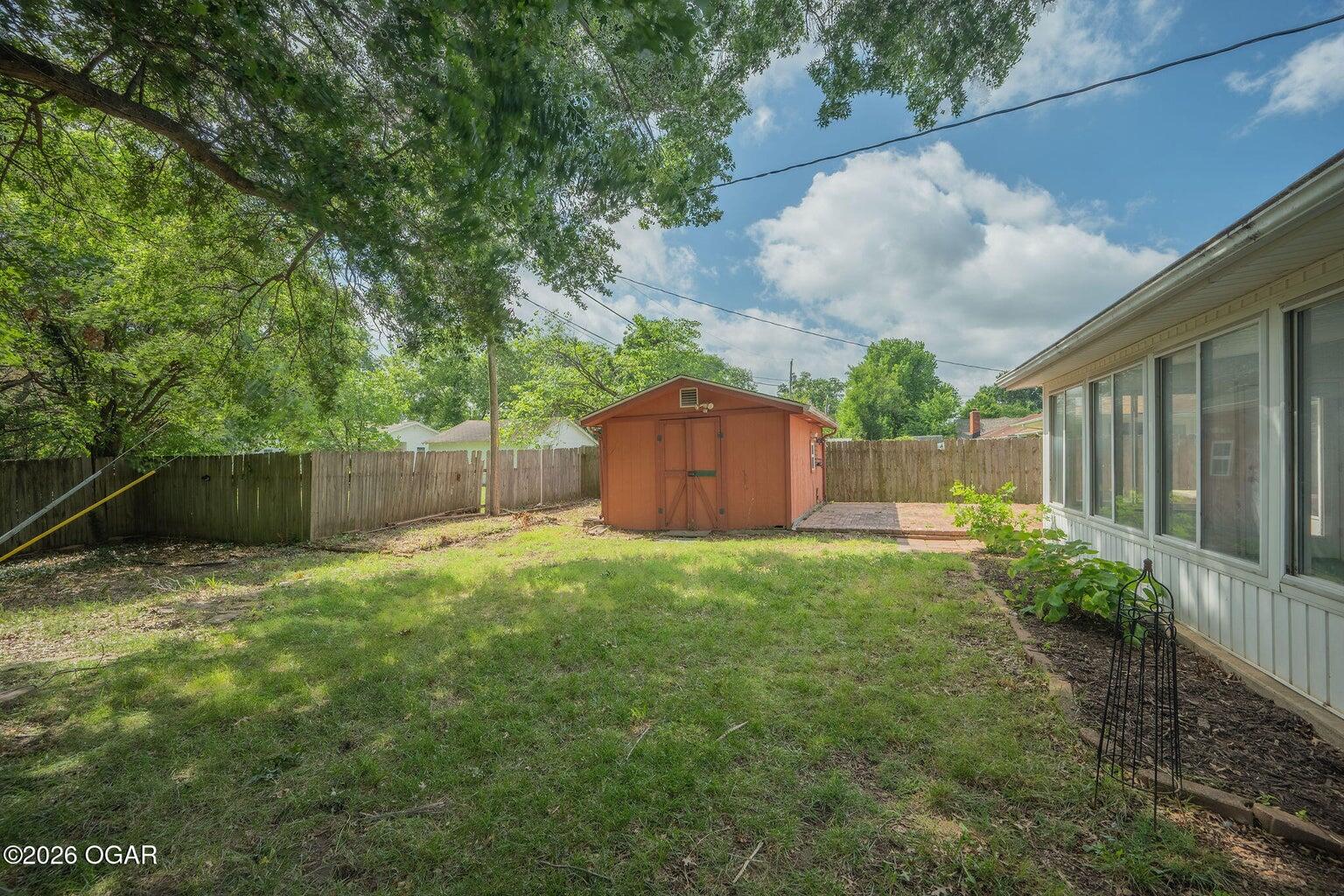 2905 South Illinois Avenue Property Photo 31