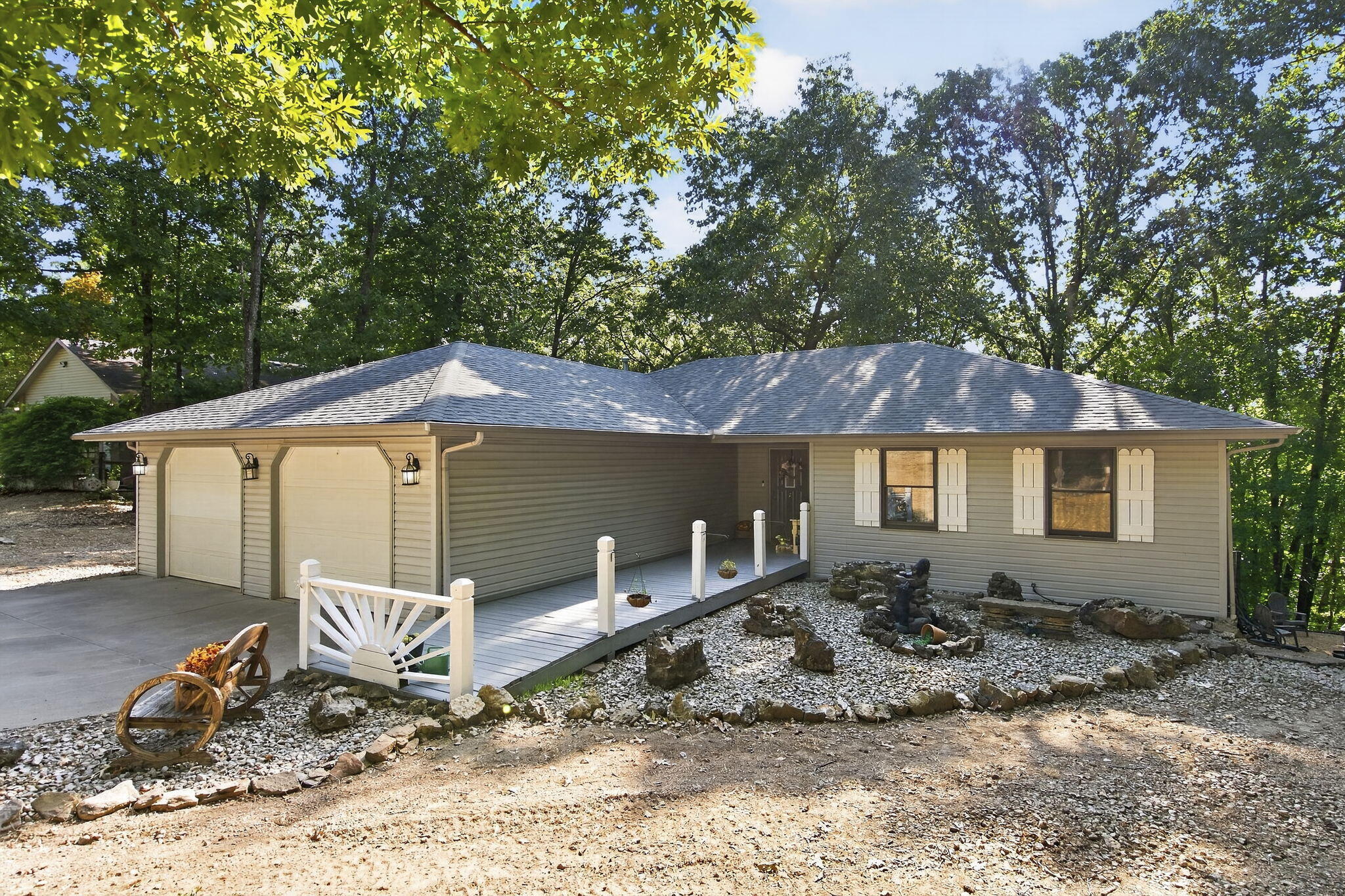 166 Queensberry Road Property Photo 1