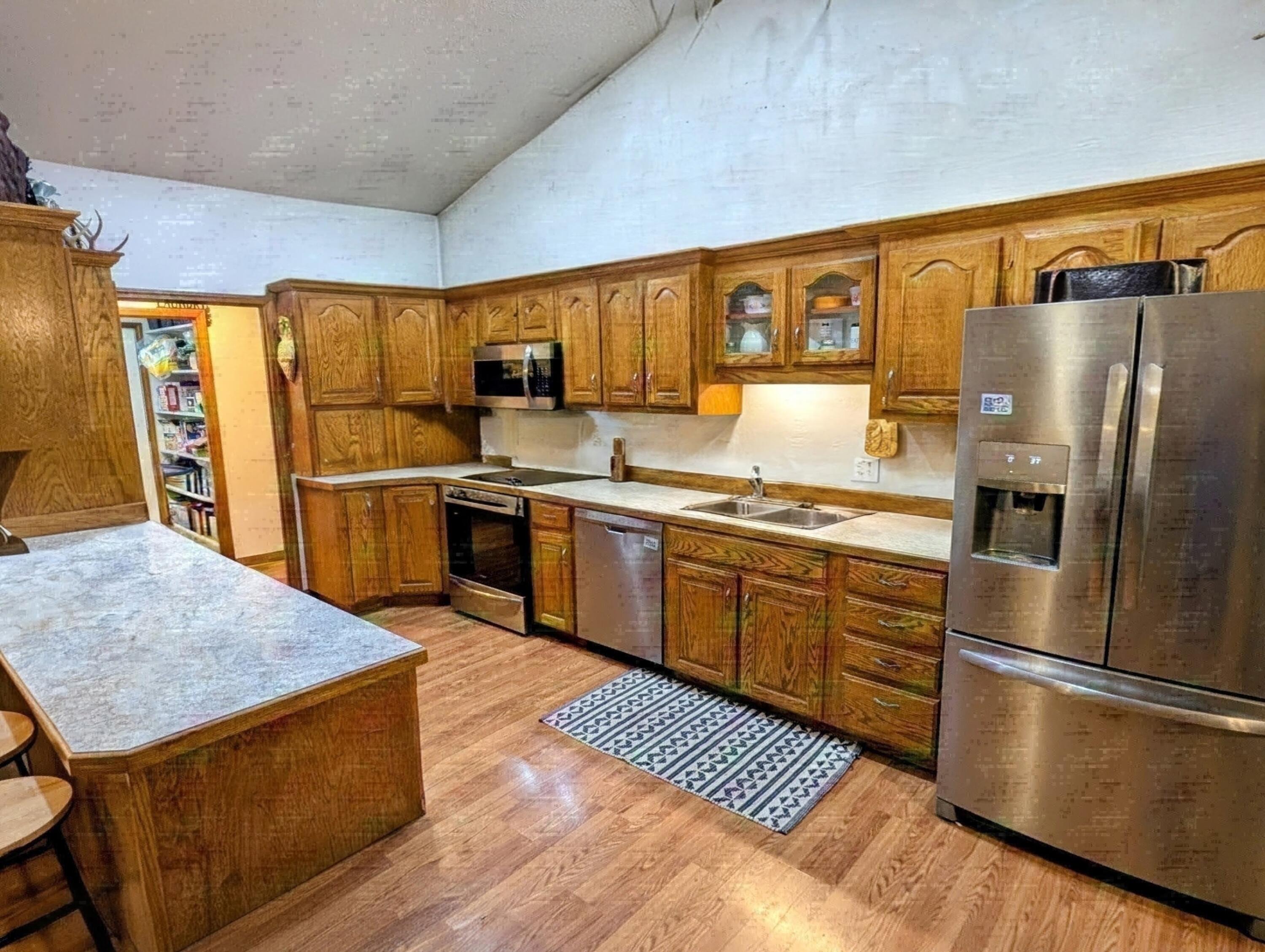 166 Queensberry Road Property Photo 6