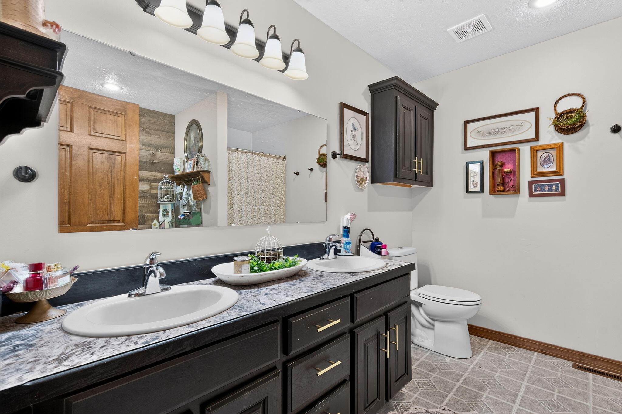 166 Queensberry Road Property Photo 17