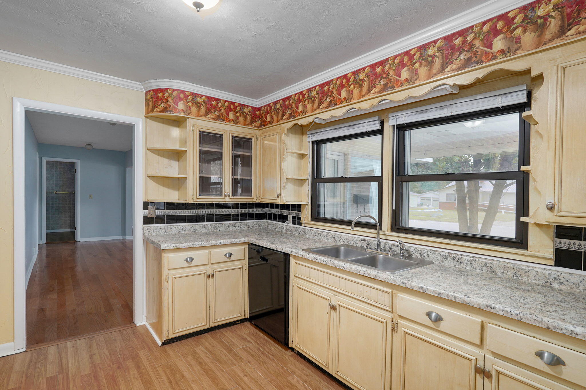 677 West Westview Street Property Photo 11