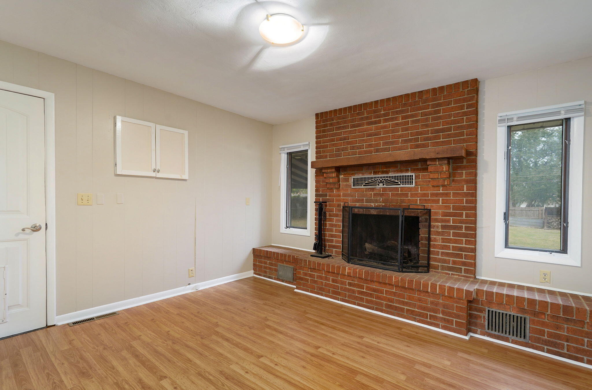 677 West Westview Street Property Photo 16
