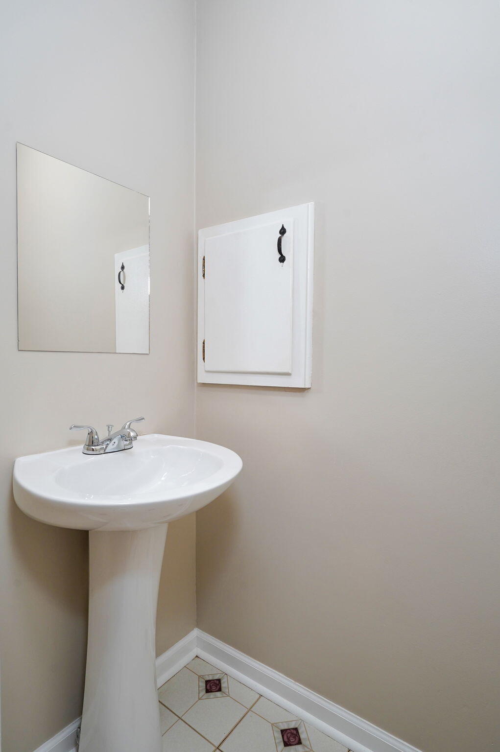 677 West Westview Street Property Photo 18