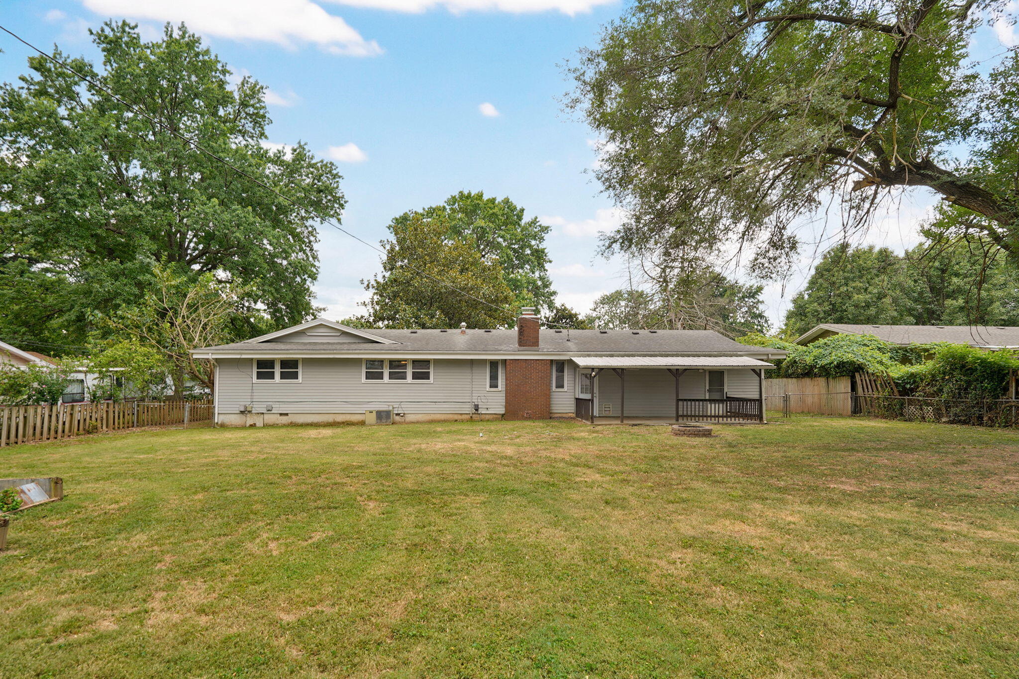677 West Westview Street Property Photo 23