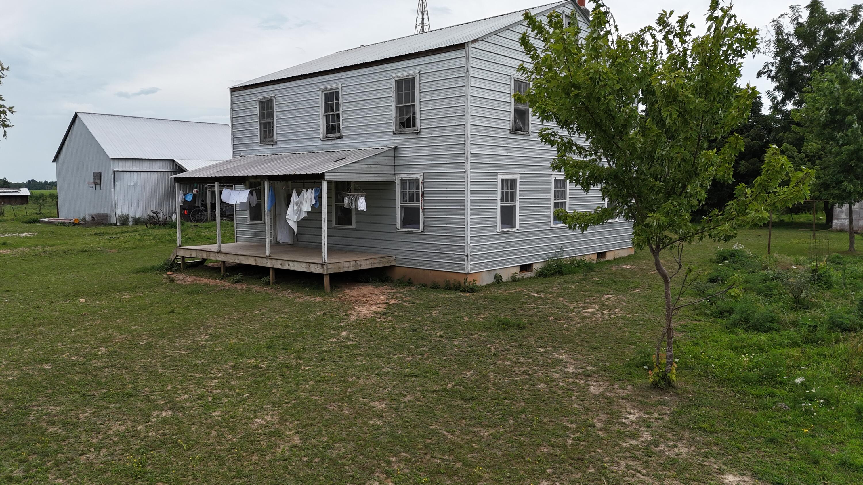 638 Centerpoint Road Property Photo 3