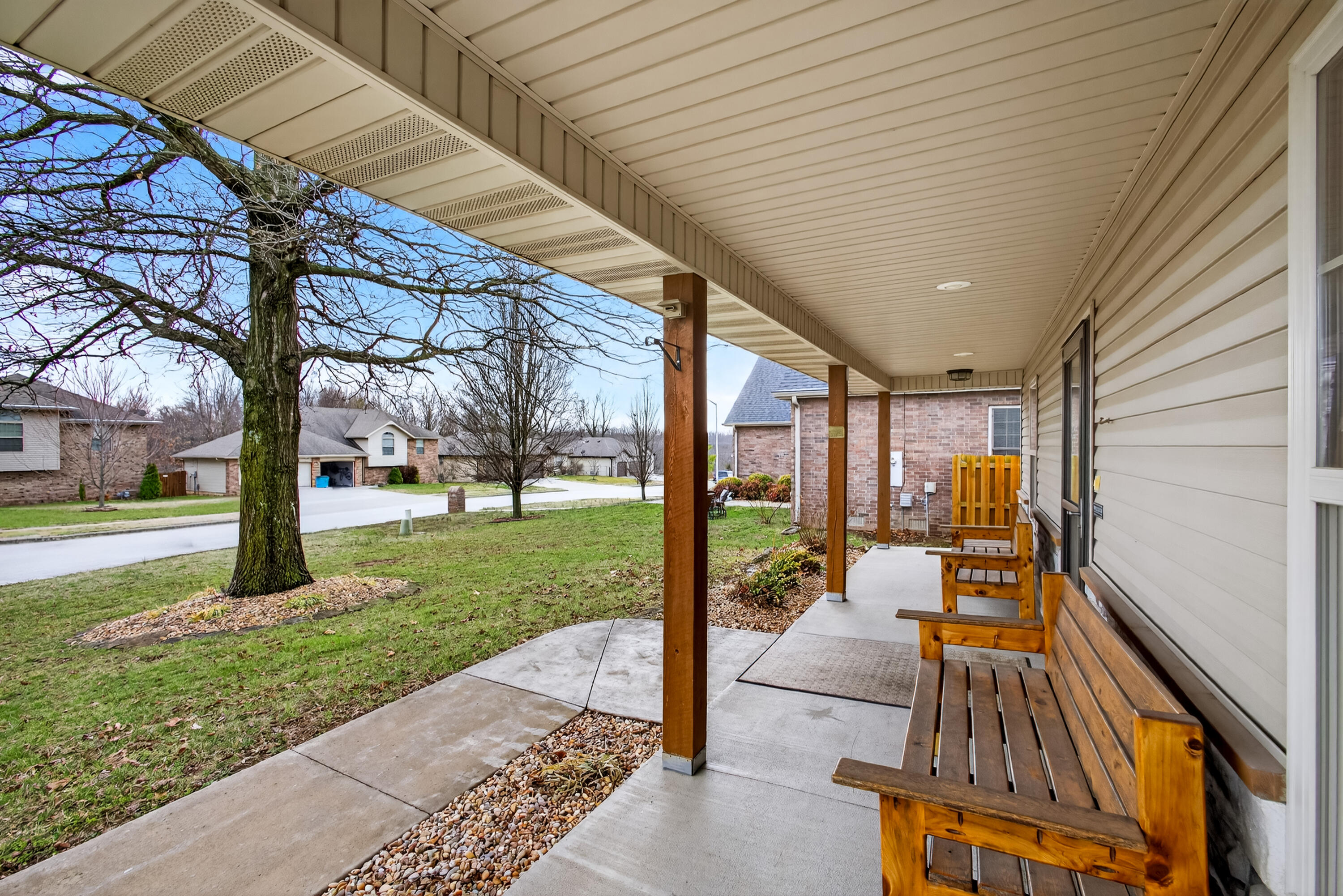 2105 West Mcclernon Street Property Photo 5