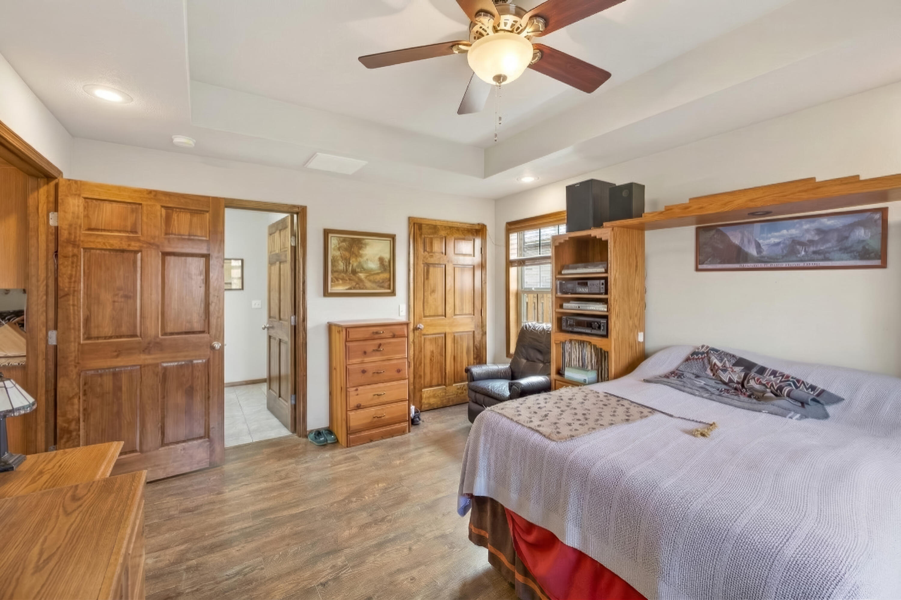 2105 West Mcclernon Street Property Photo 15