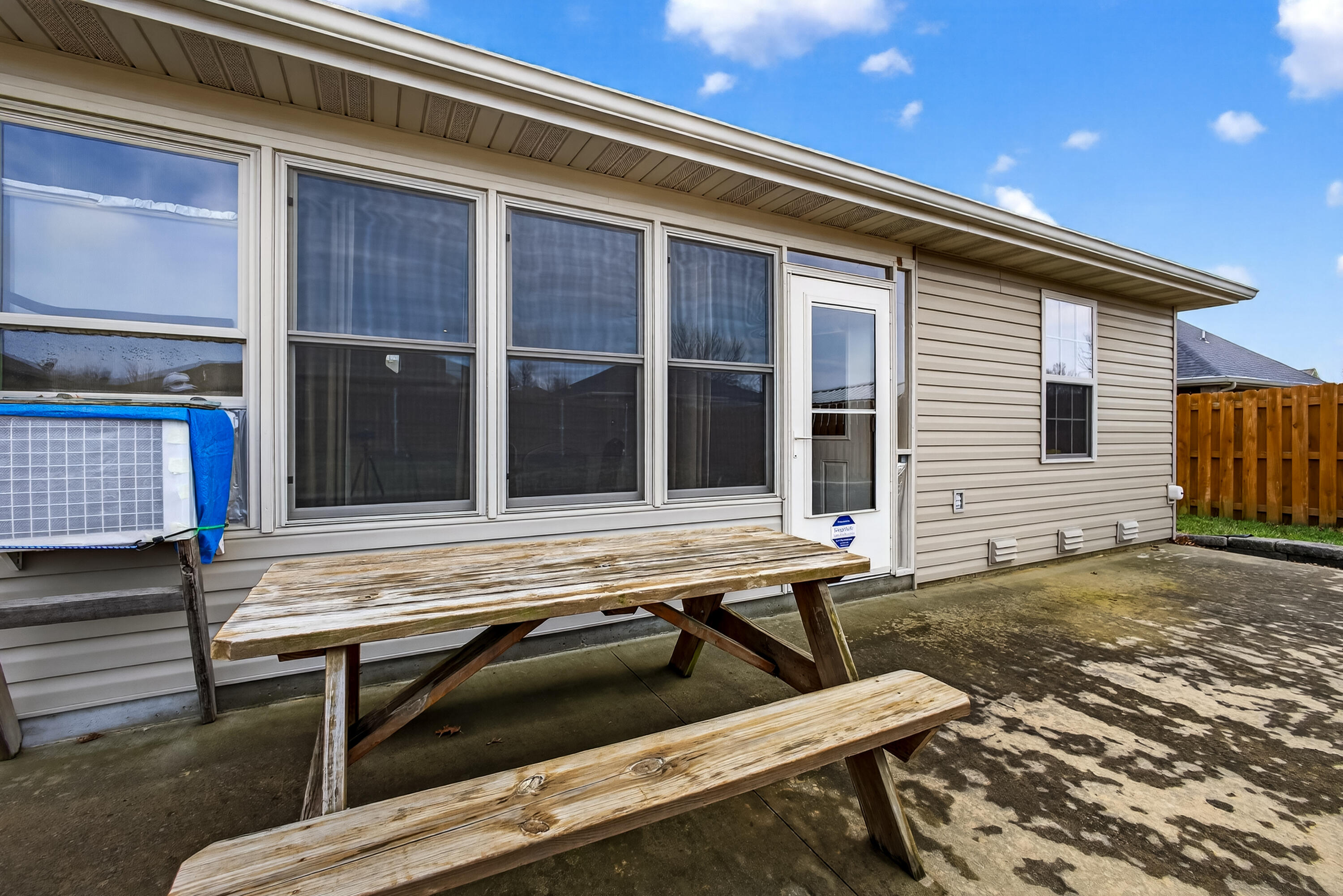 2105 West Mcclernon Street Property Photo 34