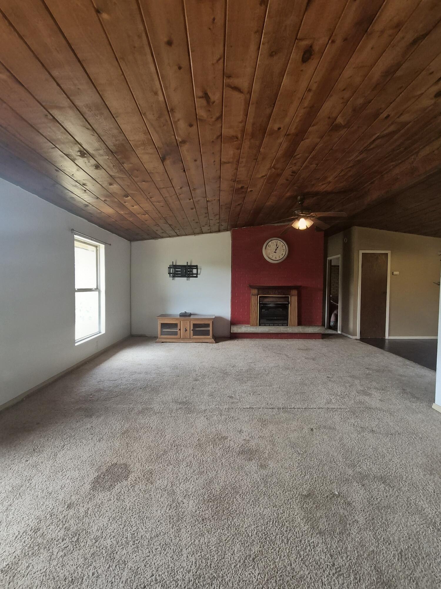 2700 Westbrook Drive Property Photo 3