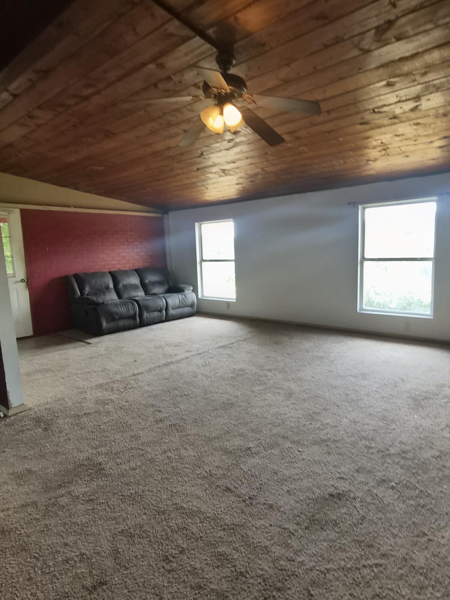2700 Westbrook Drive Property Photo 4