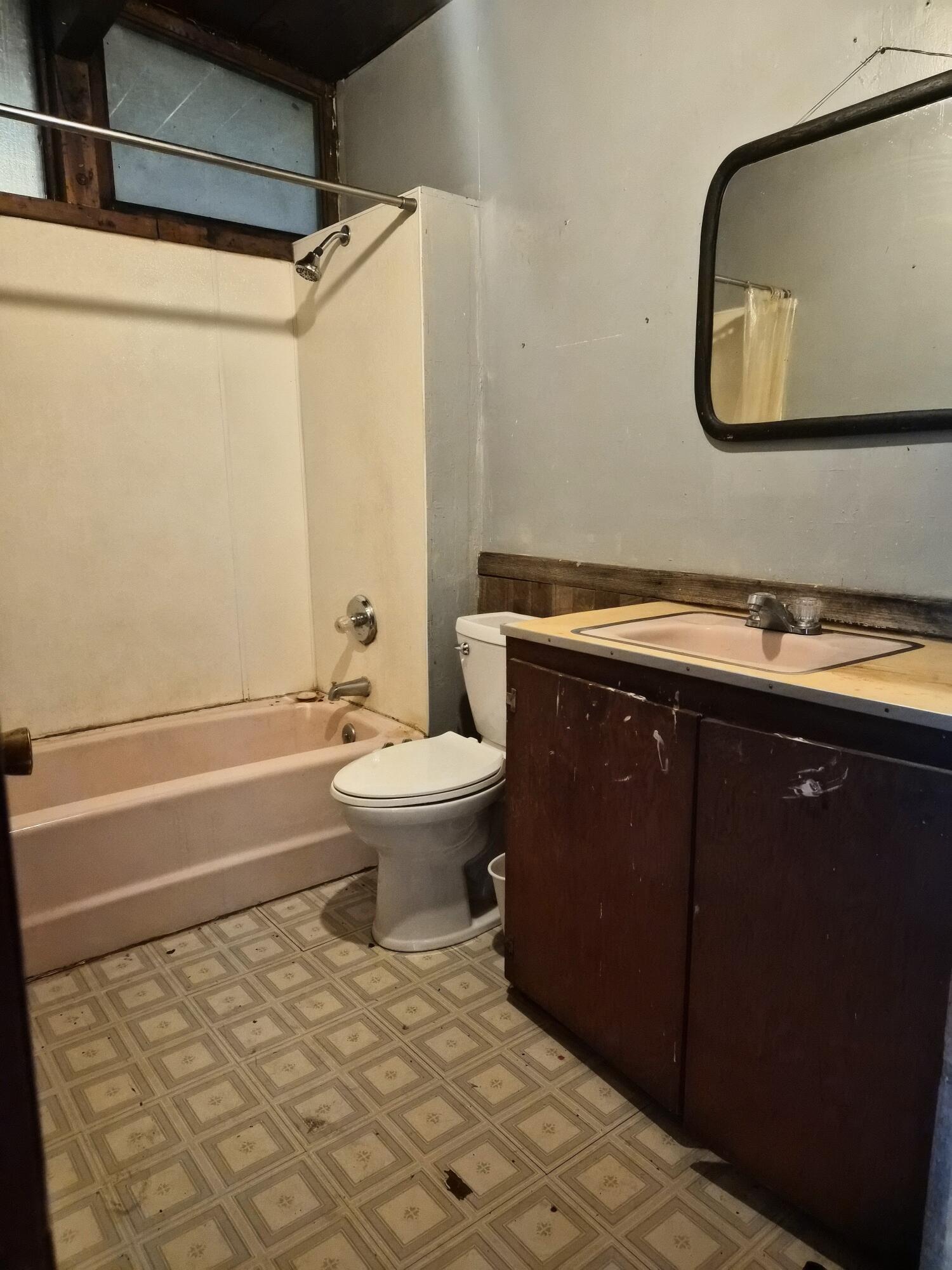 2700 Westbrook Drive Property Photo 14