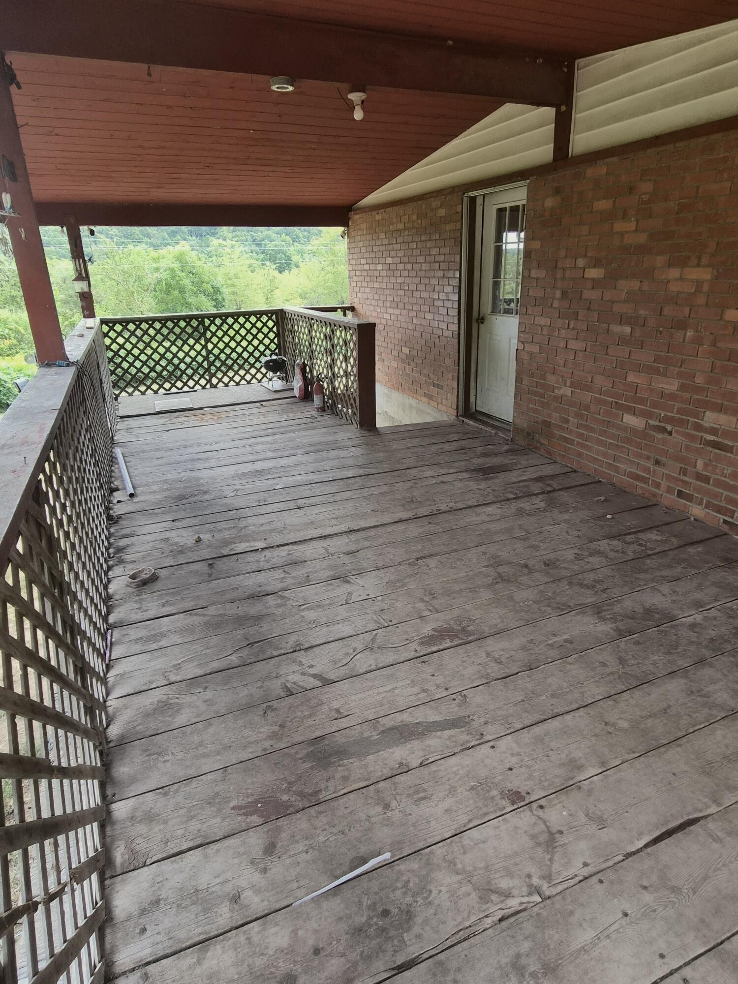 2700 Westbrook Drive Property Photo 20
