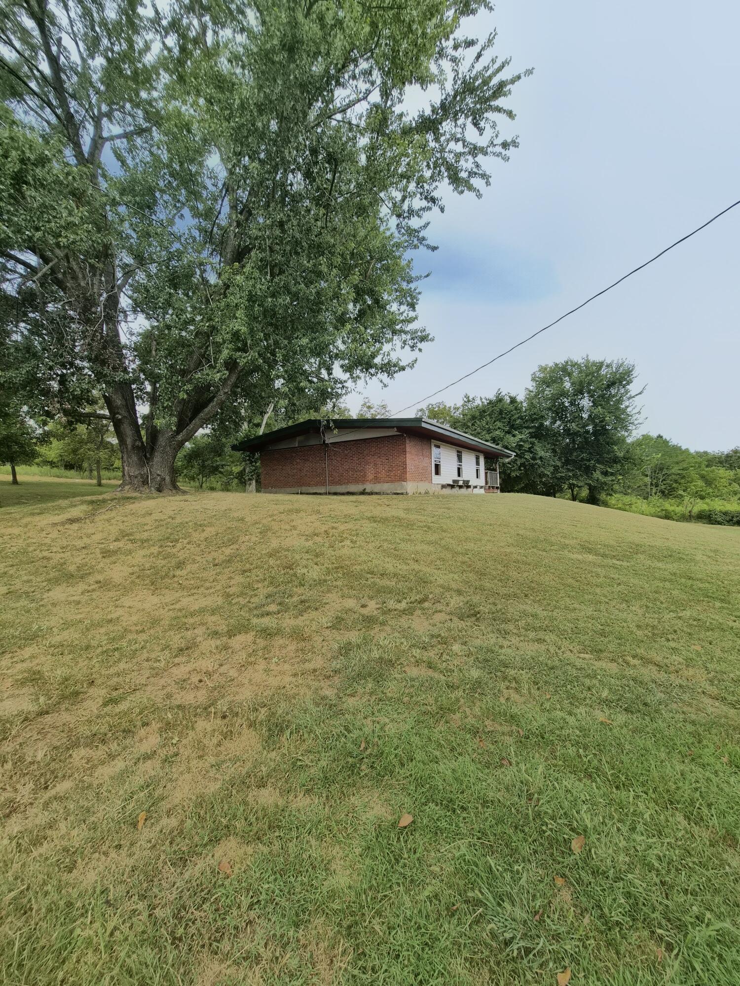 2700 Westbrook Drive Property Photo 28