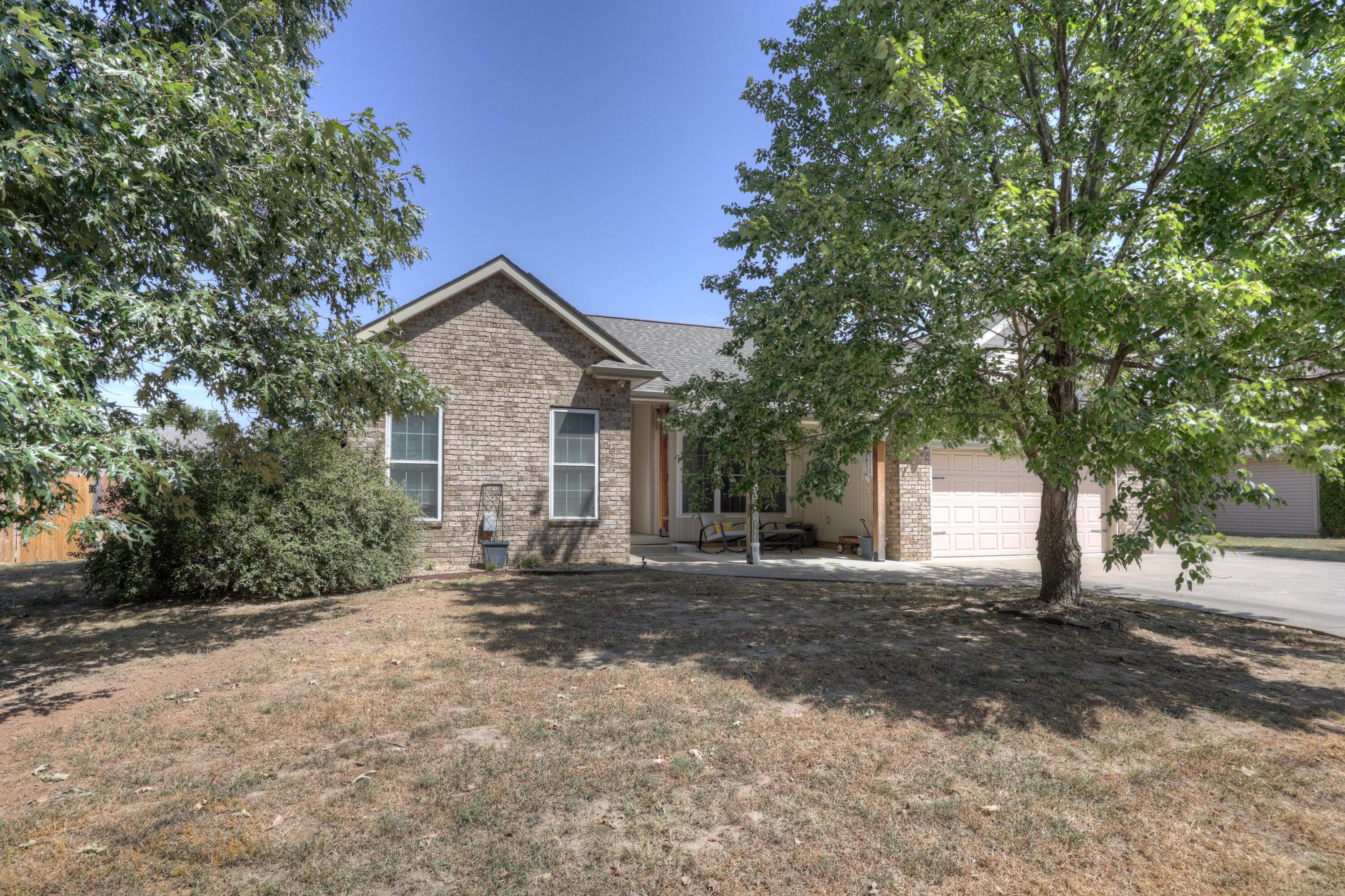 123 Jared Boulevard Property Photo 6