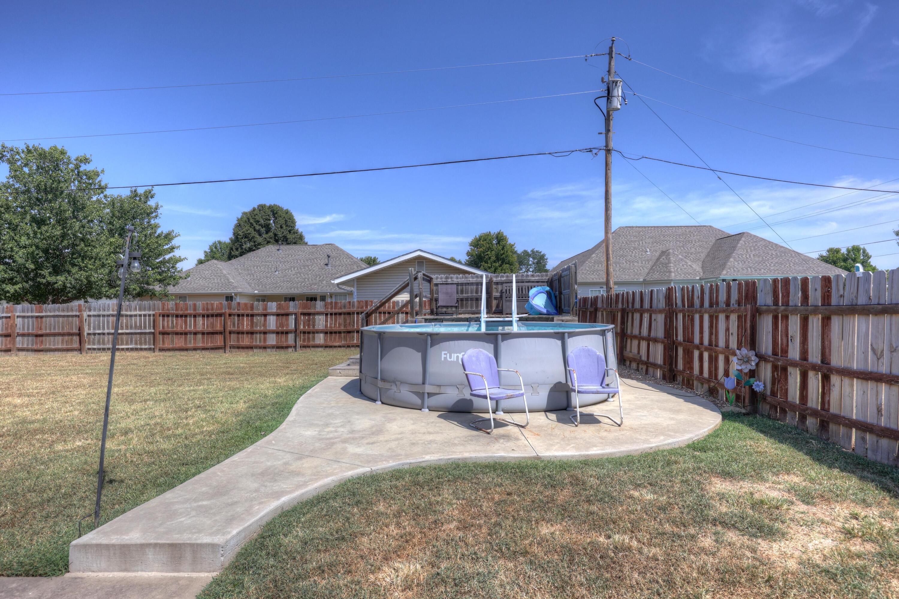 123 Jared Boulevard Property Photo 13