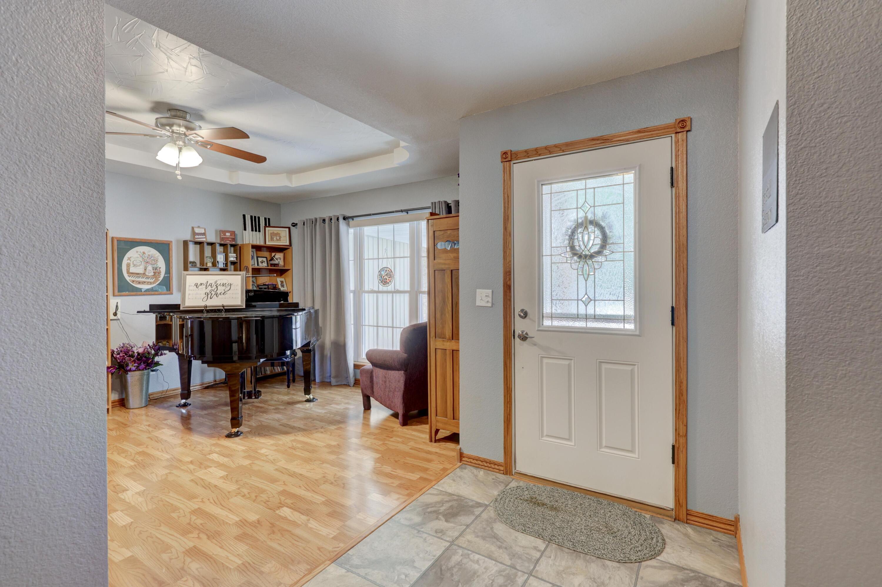 123 Jared Boulevard Property Photo 16