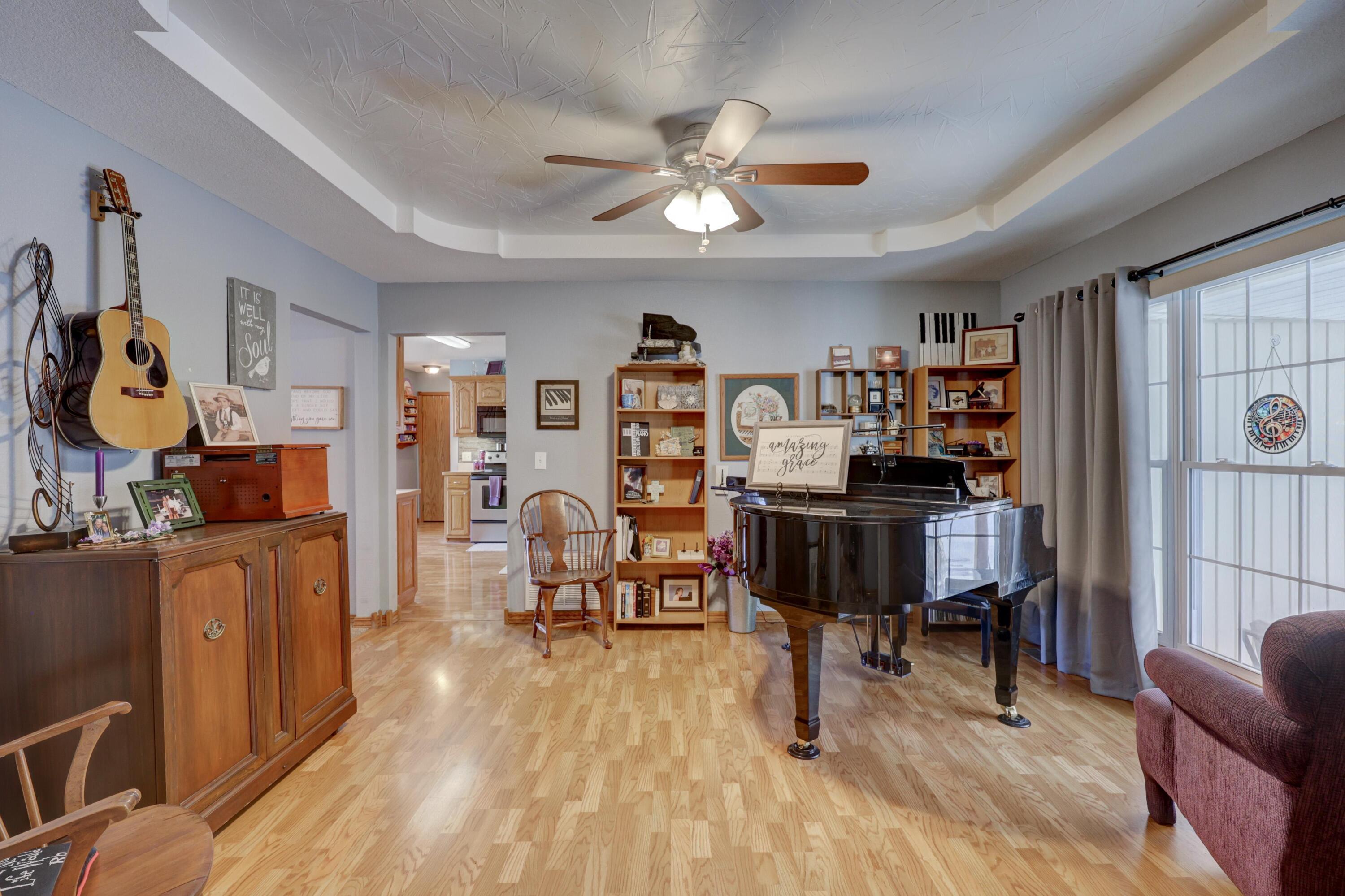 123 Jared Boulevard Property Photo 17