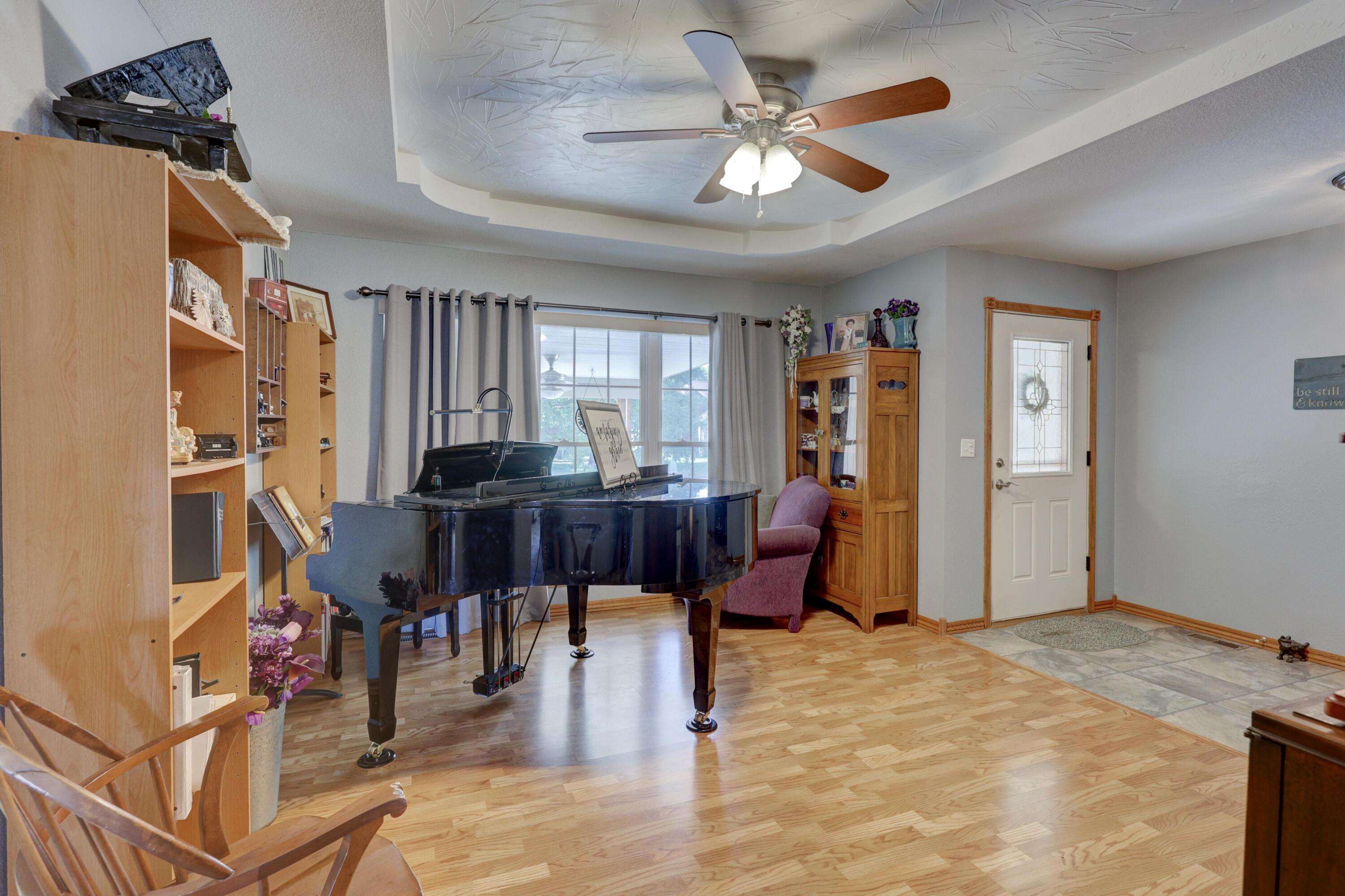 123 Jared Boulevard Property Photo 18