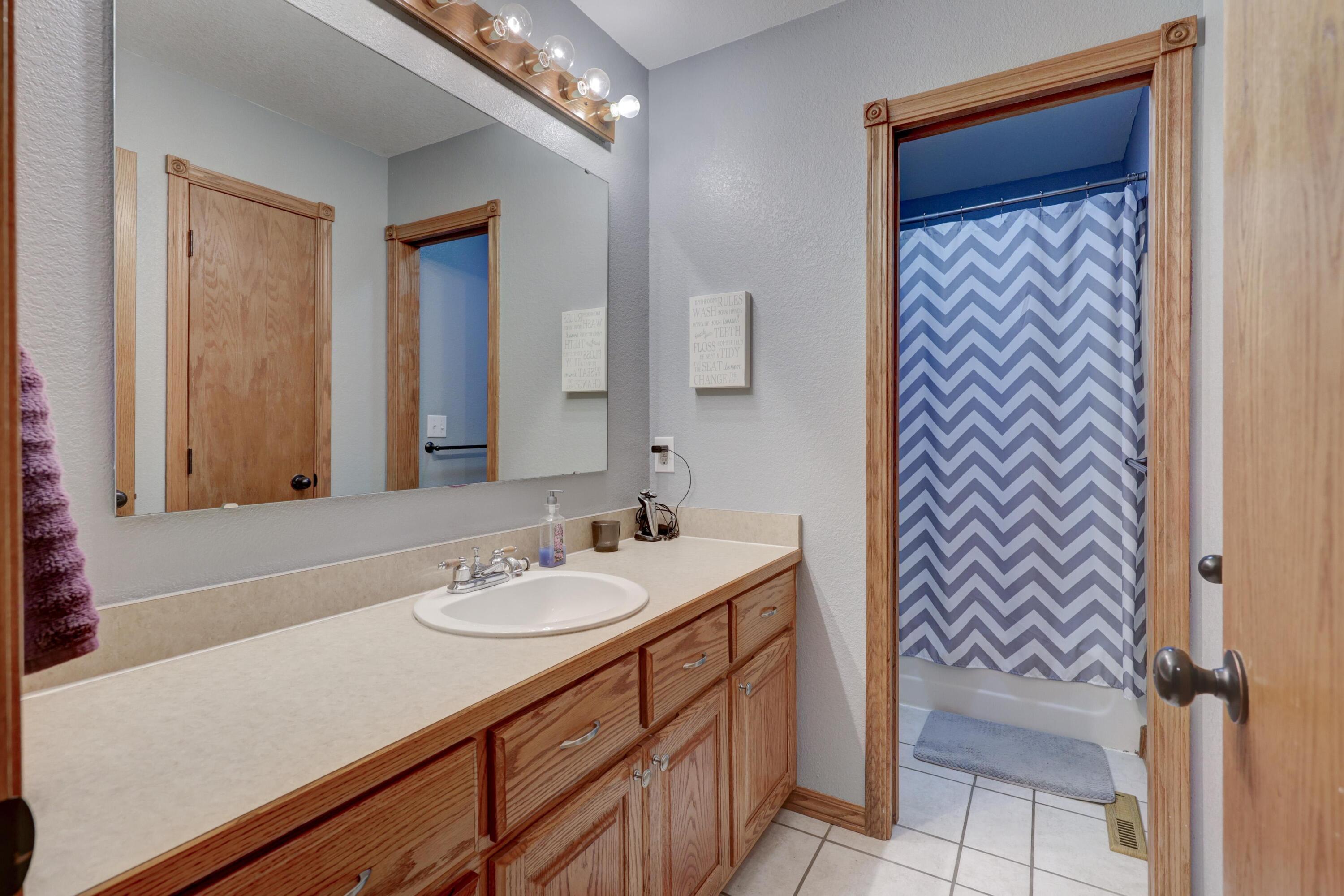 123 Jared Boulevard Property Photo 33