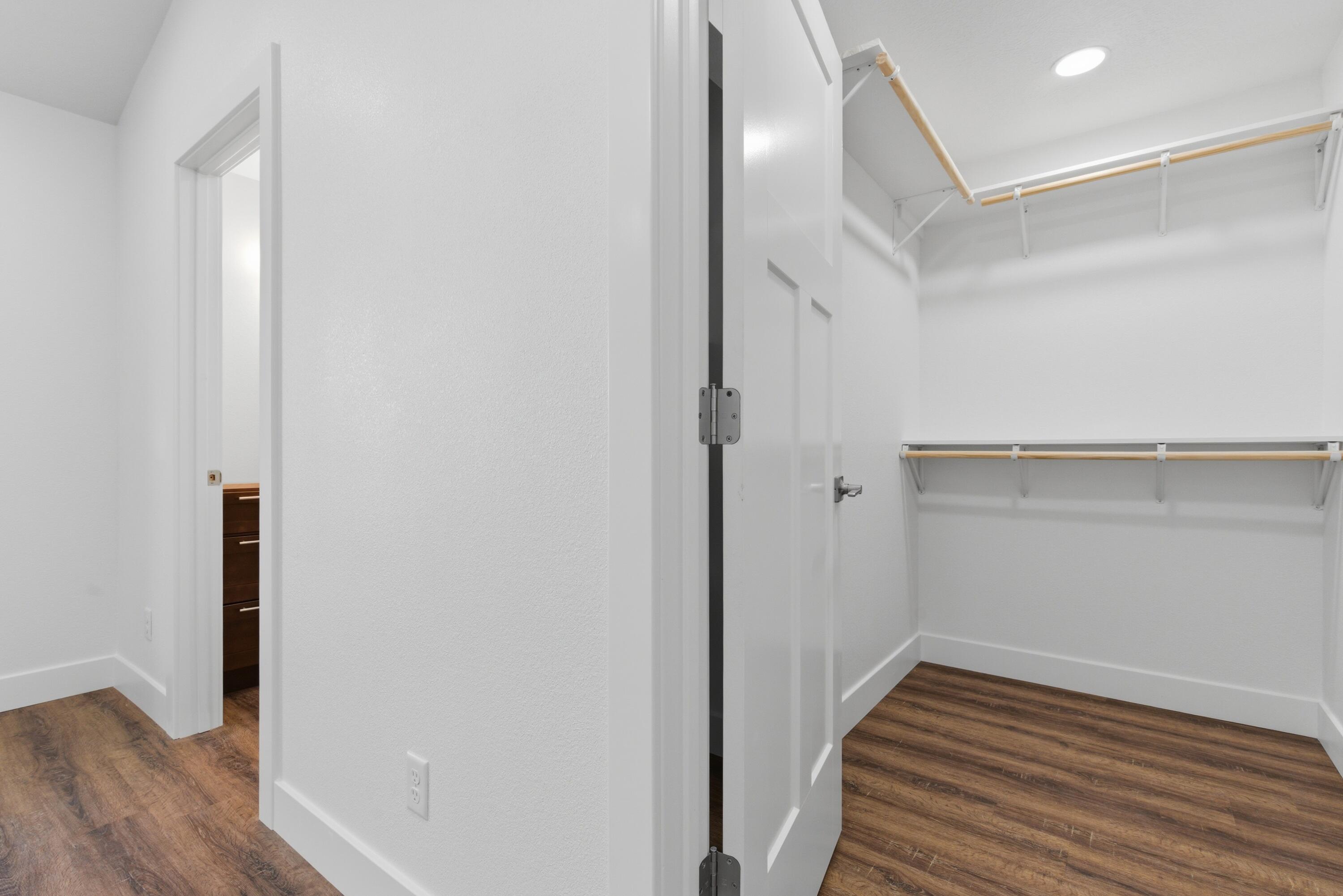 203 Vivian Street Property Photo 16