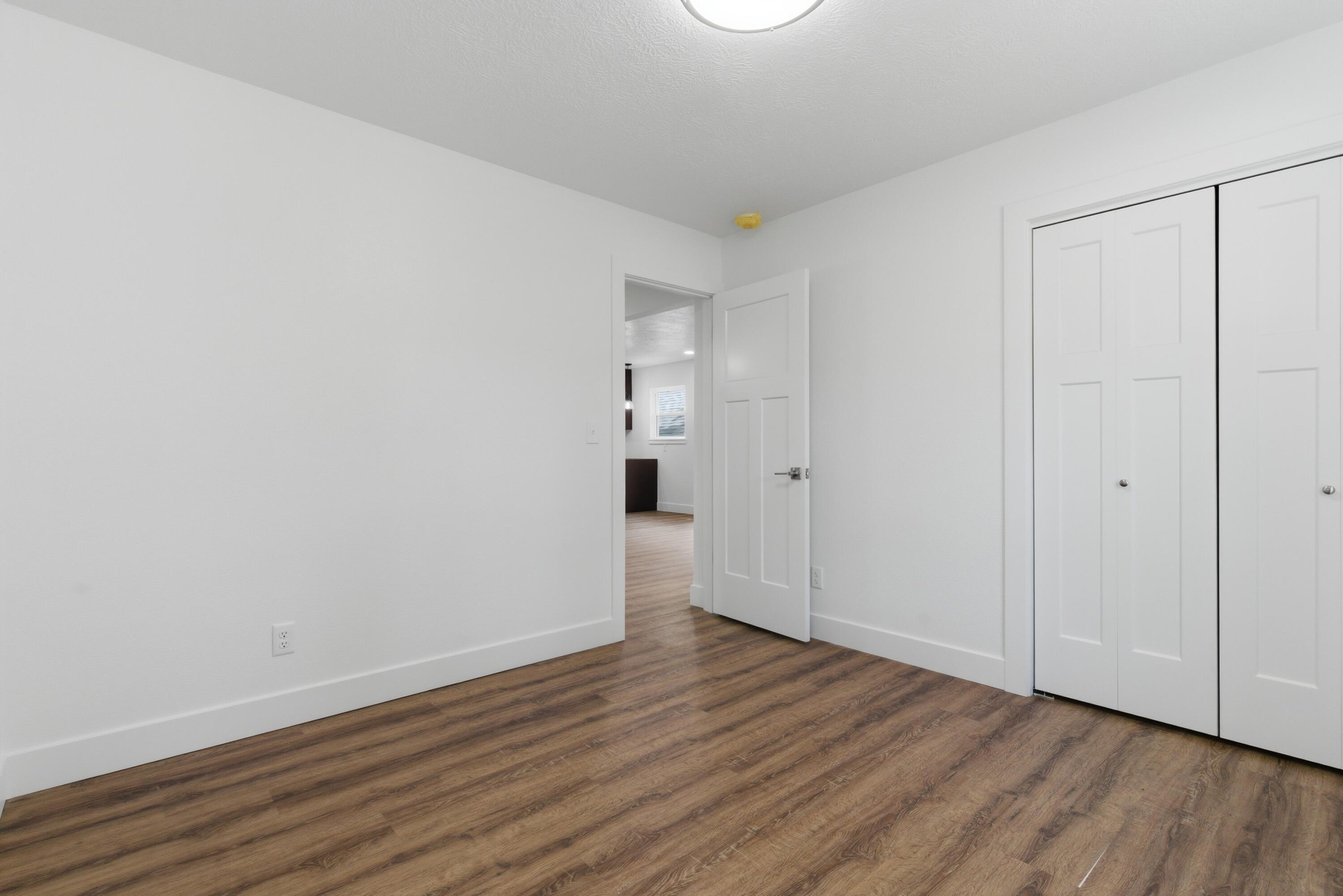 203 Vivian Street Property Photo 18