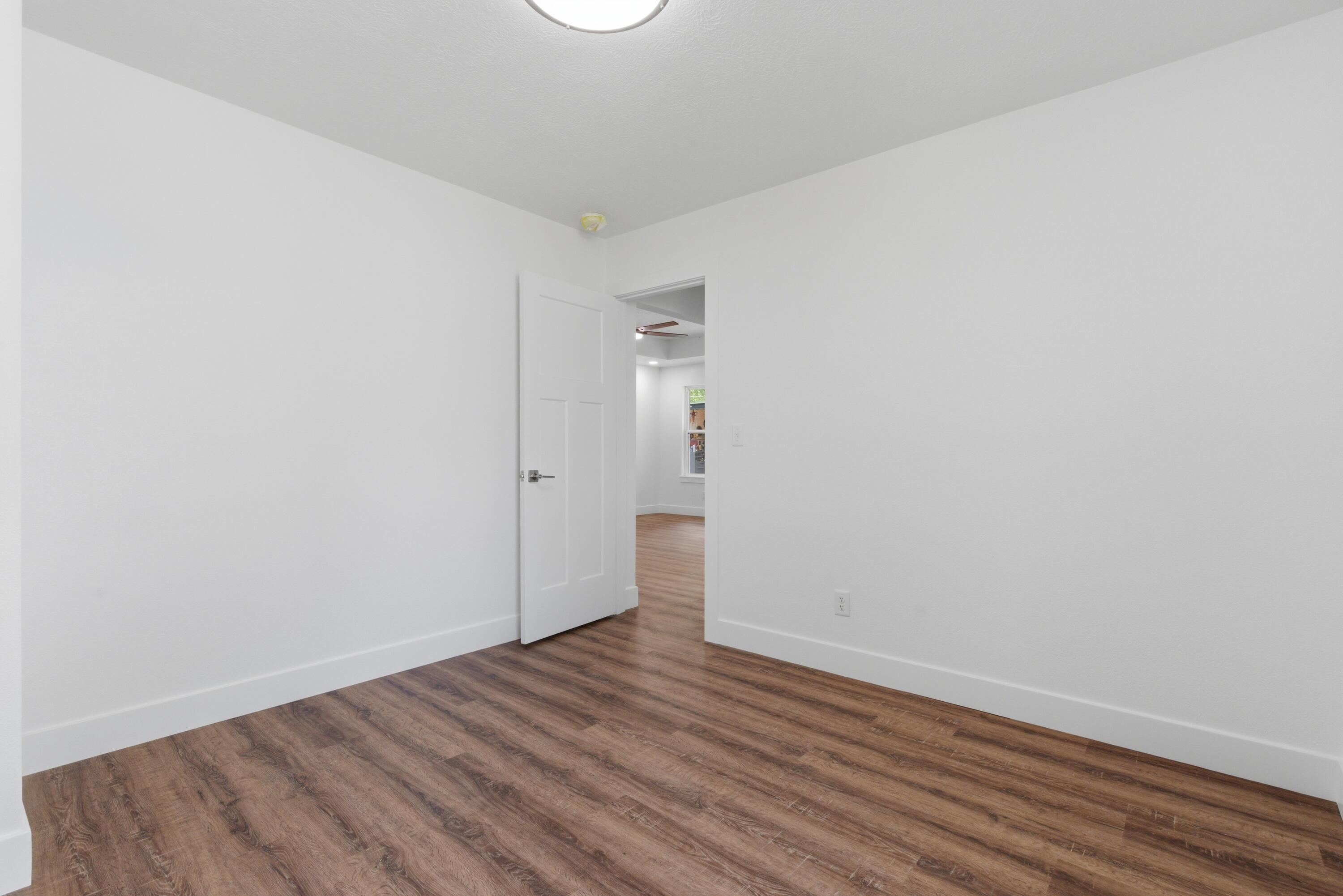 203 Vivian Street Property Photo 20
