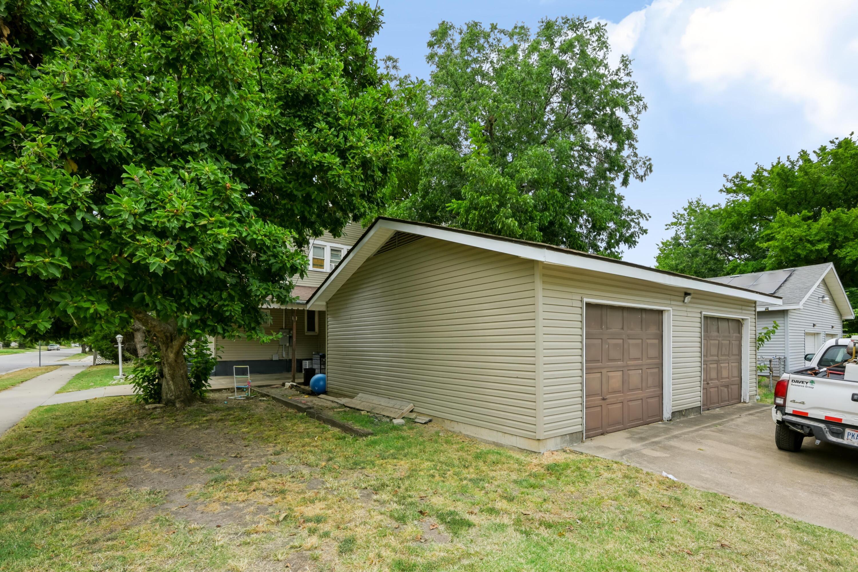 2031 South Pearl Avenue Property Photo 48