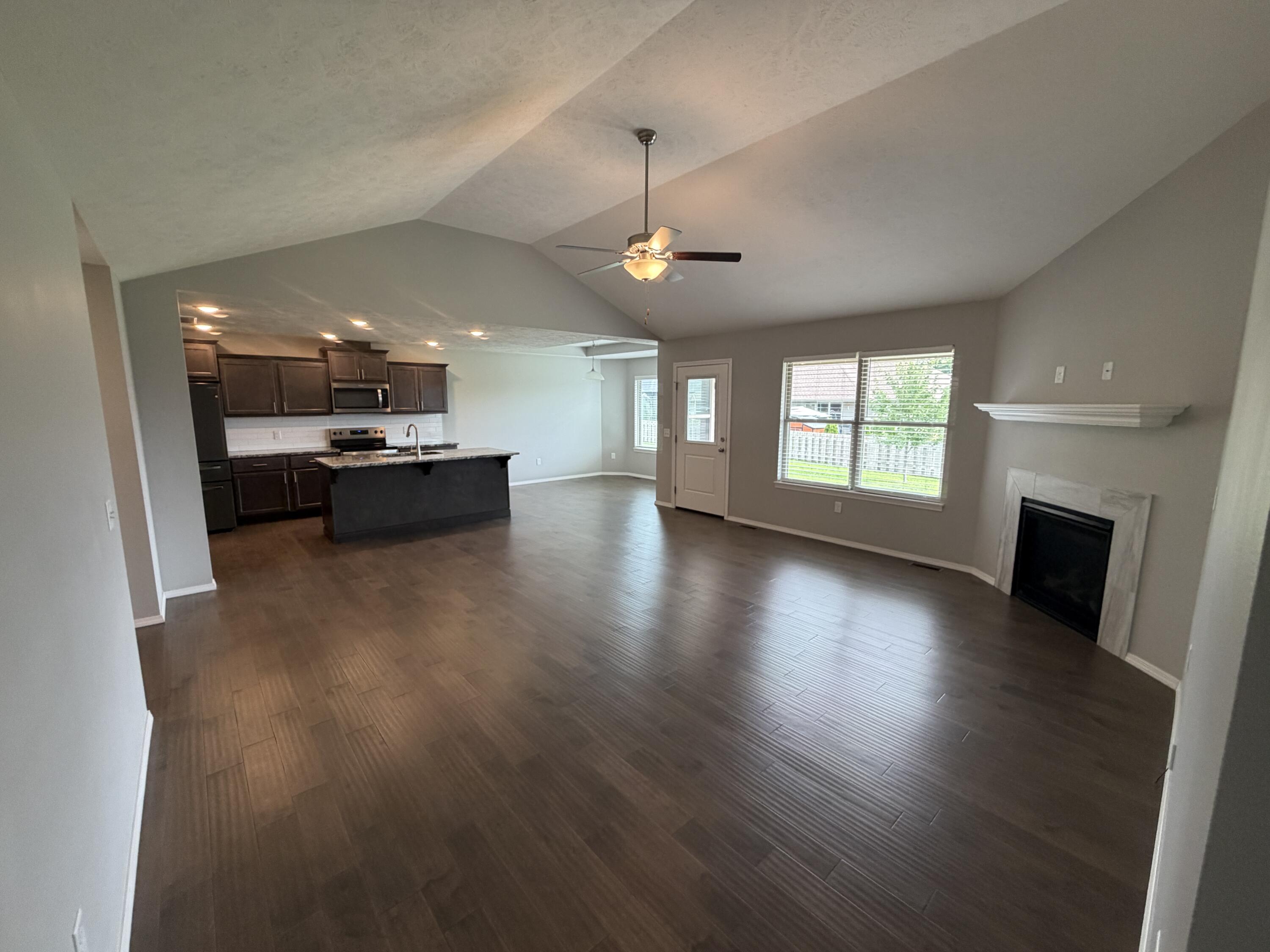 730 East Penzance Circle Property Photo 10