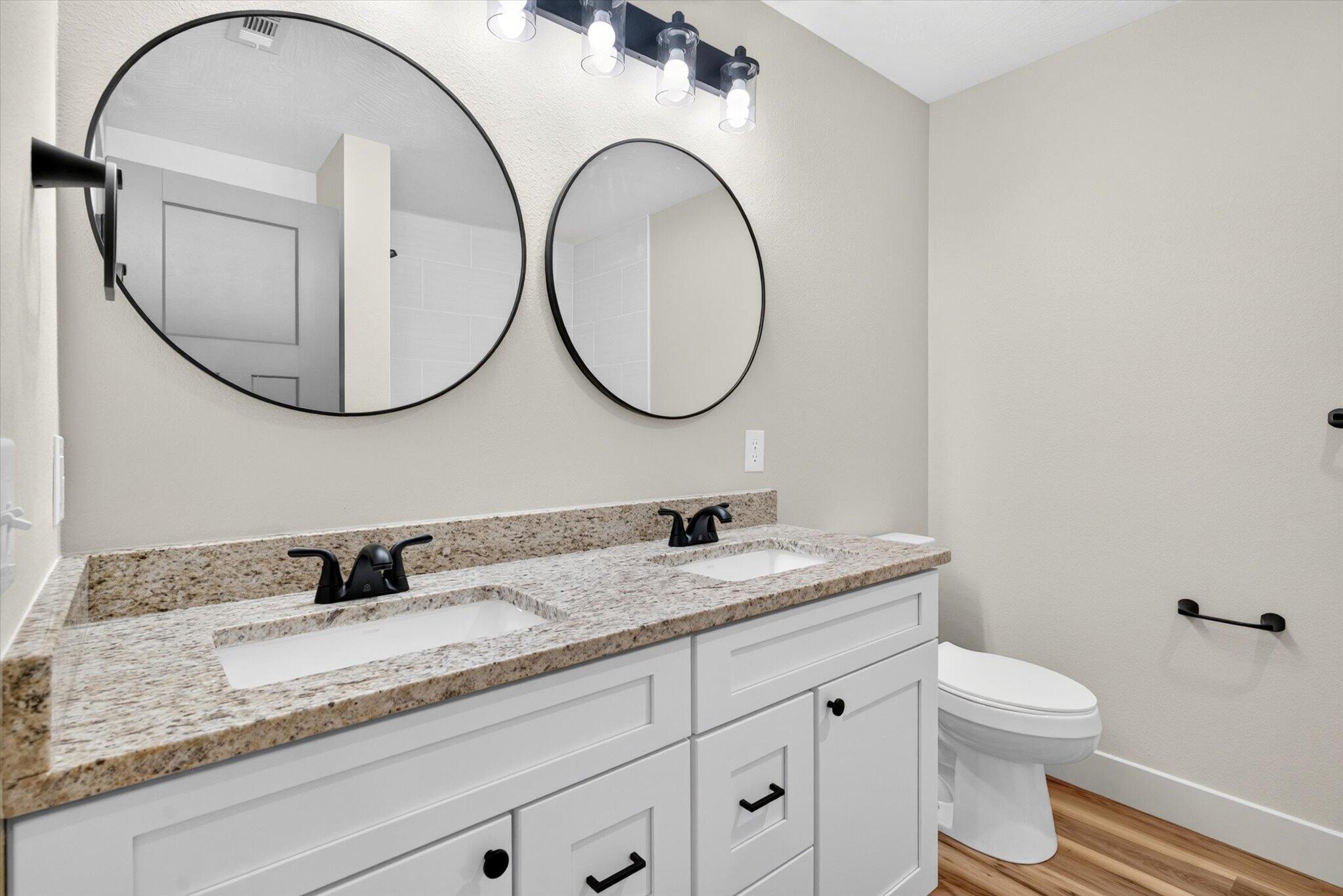 6826 North Farm Road 53 Property Photo 17