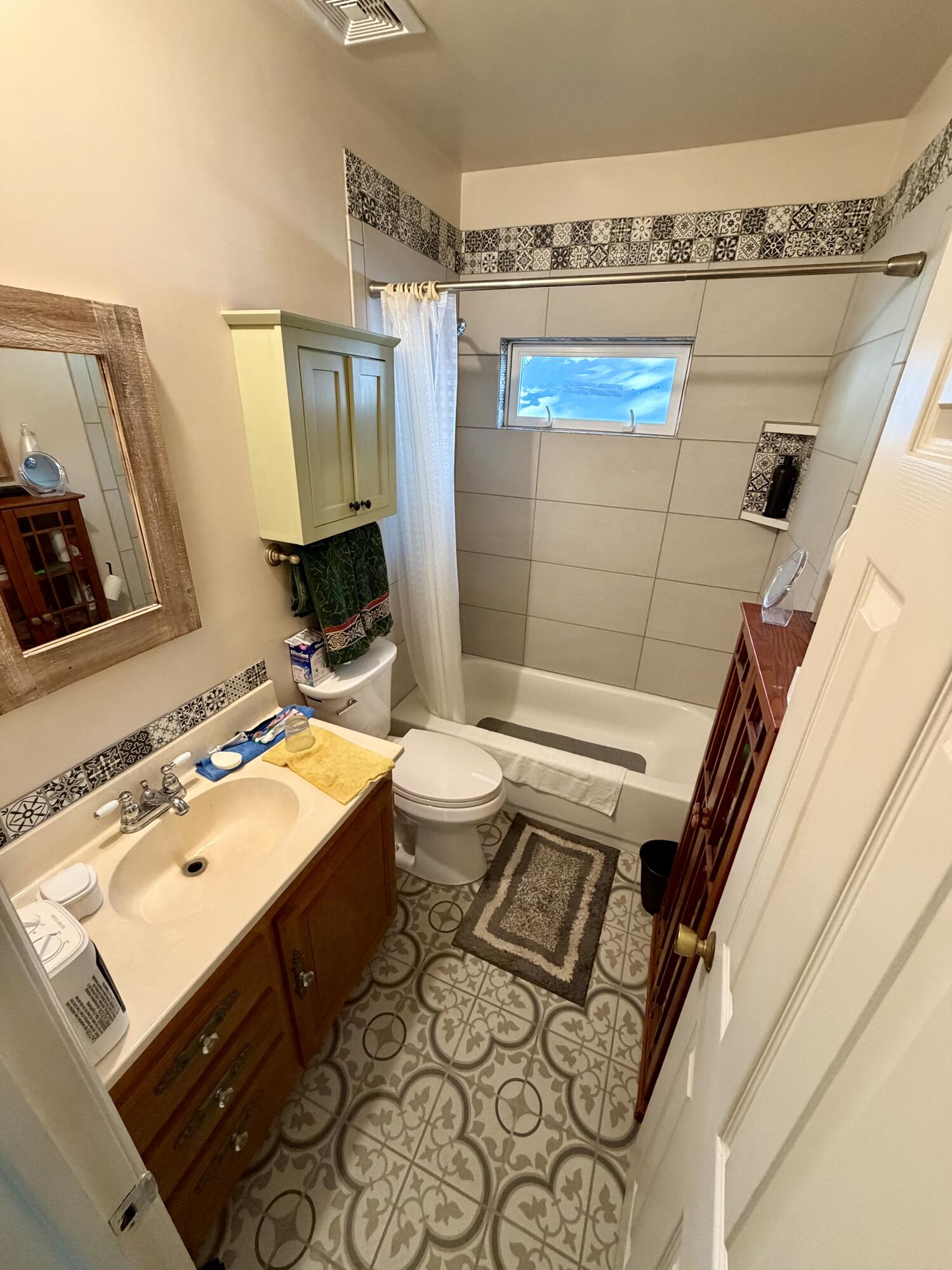 611 Spruce Street Property Photo 9