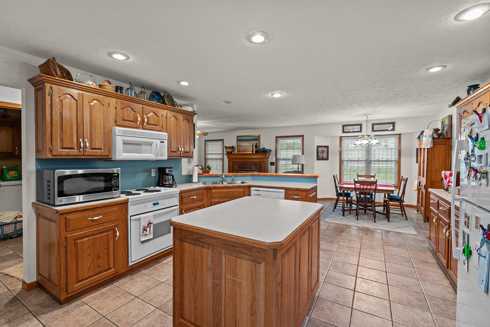 3379 South Woodstock Avenue Property Photo 10