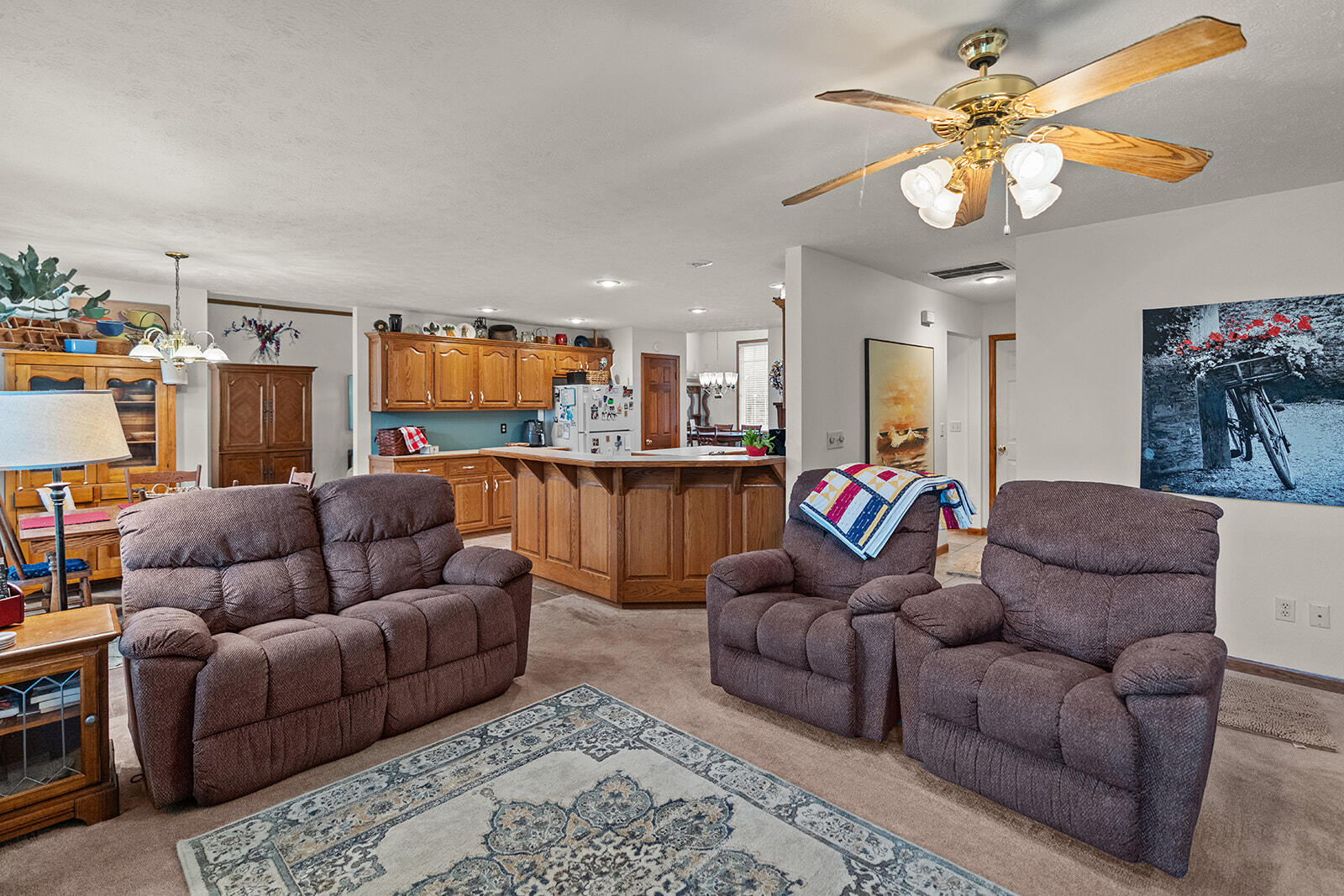 3379 South Woodstock Avenue Property Photo 14