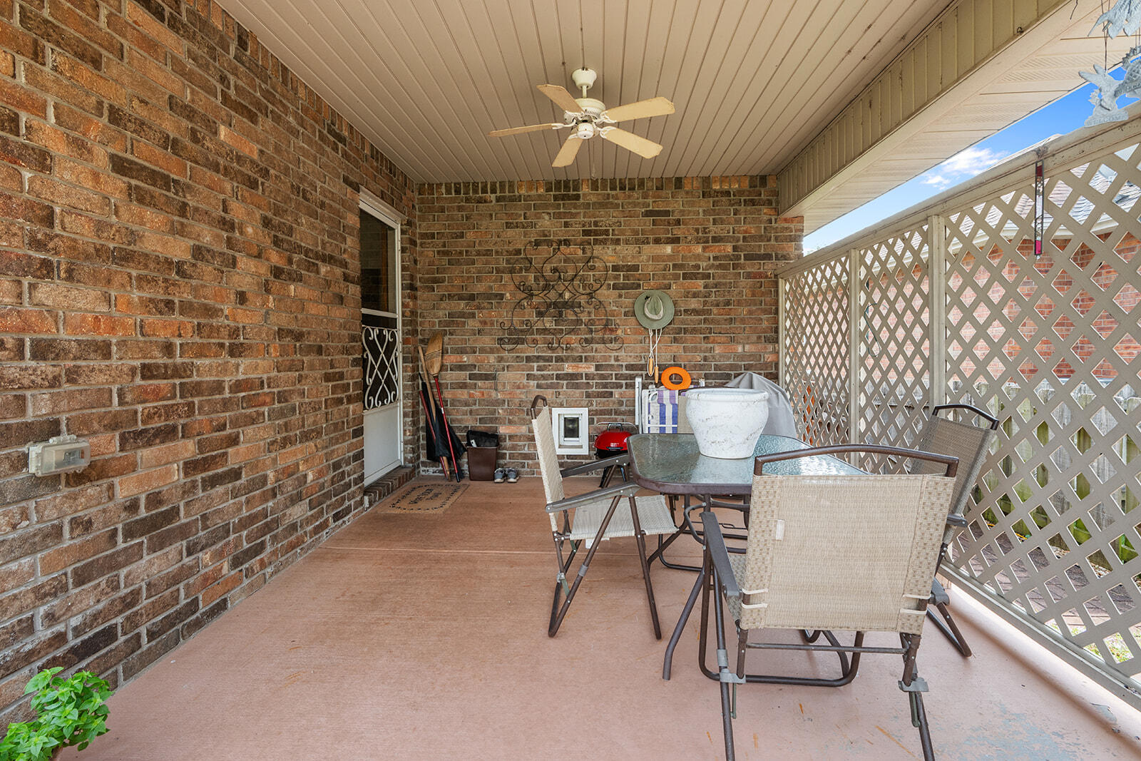 3379 South Woodstock Avenue Property Photo 33